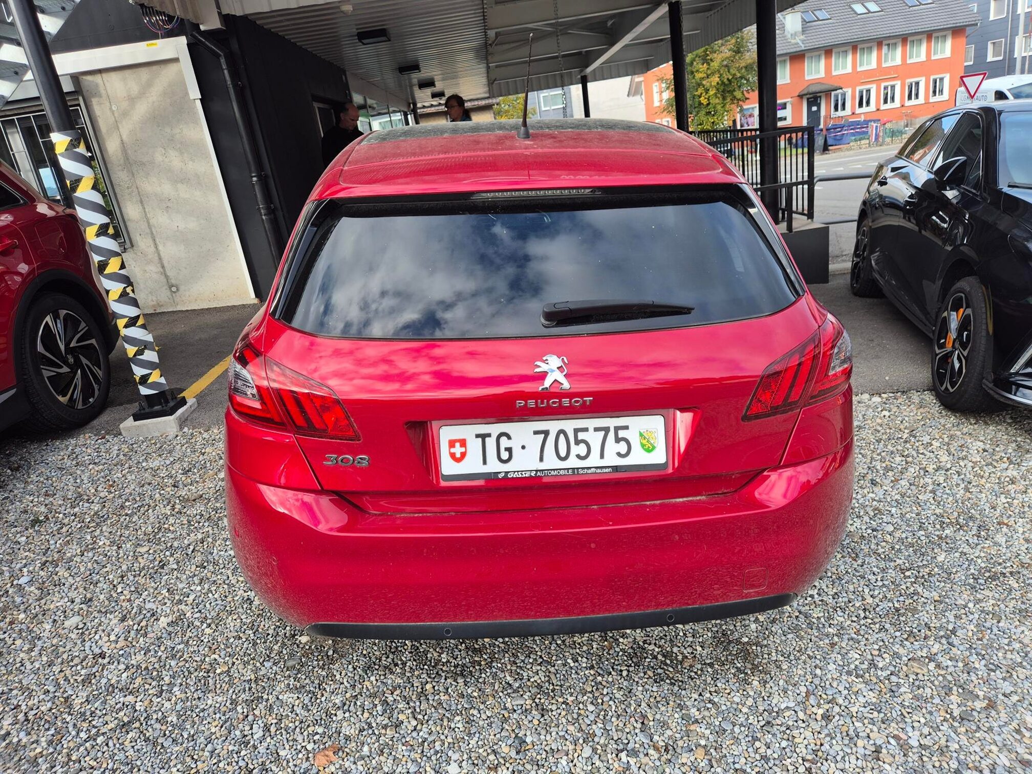 PEUGEOT 308 1.2i STT Automat — zdjęcie 5