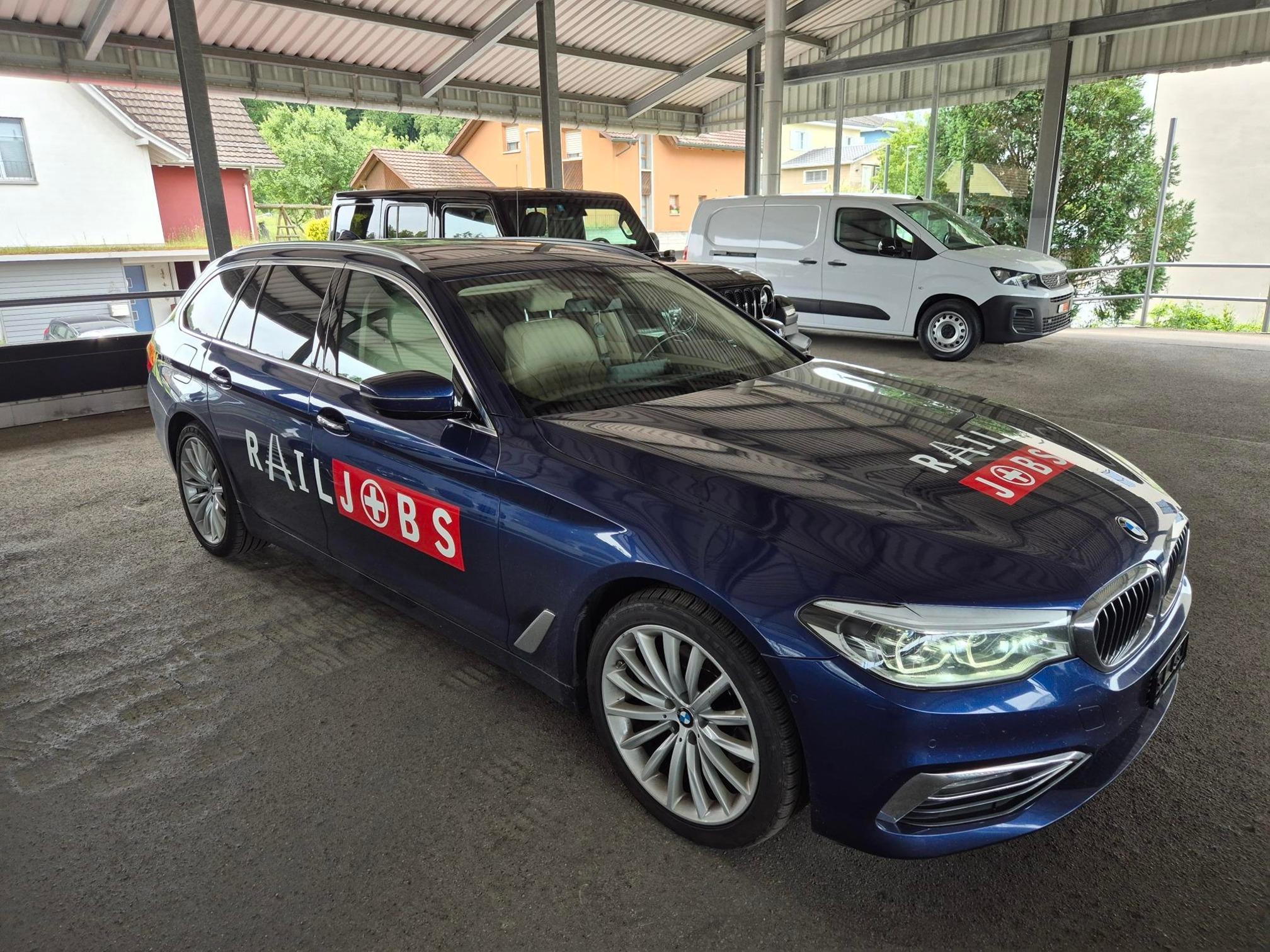 BMW 520d xDrive Luxury — zdjęcie 1