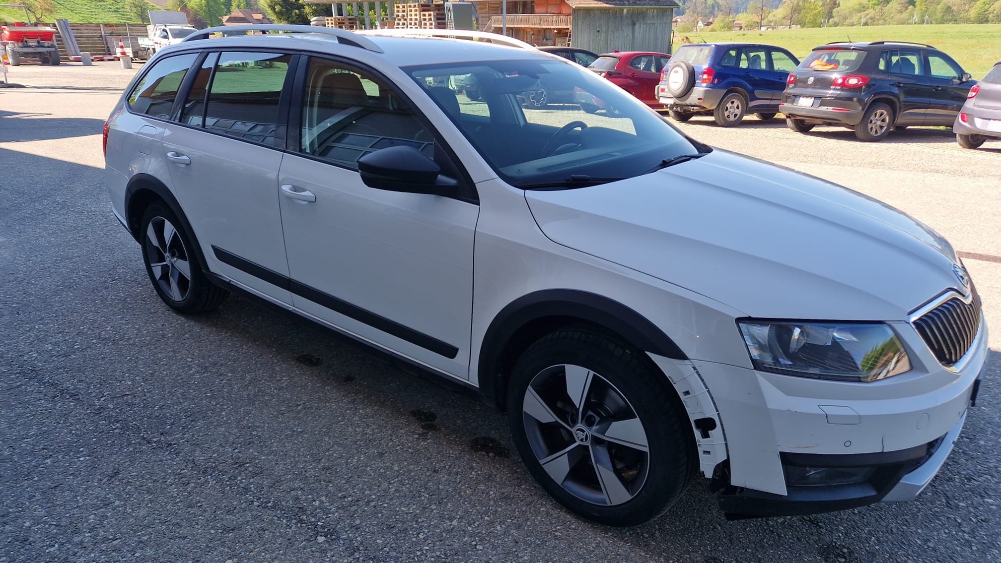 SKODA Octavia Scout 2.0 — zdjęcie 9