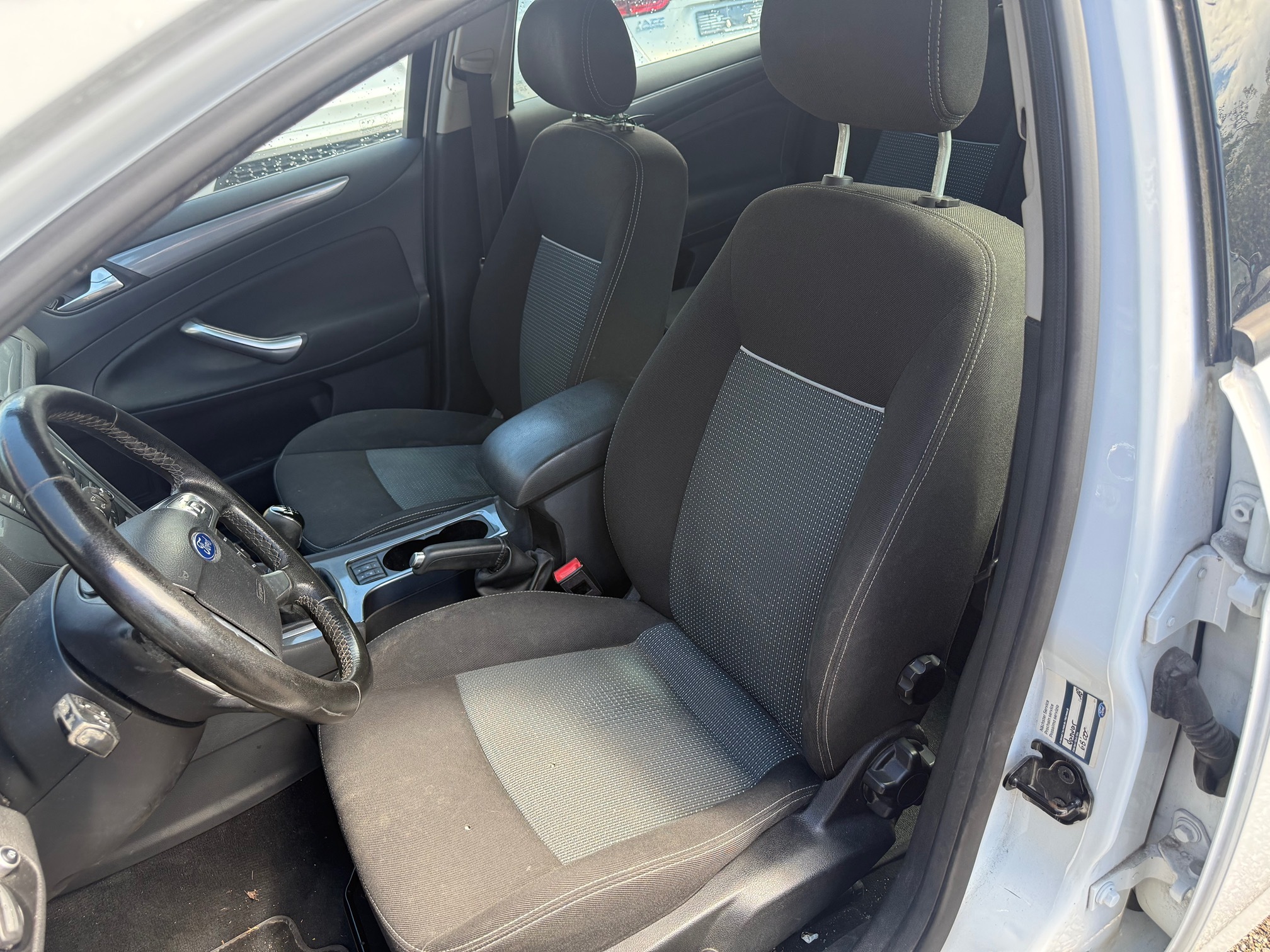 FORD Mondeo1.6TDCi ECO — zdjęcie 10