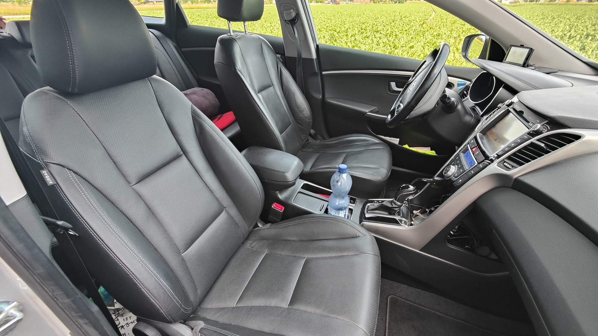 HYUNDAI i30 1.6 CRDI ISG — zdjęcie 11