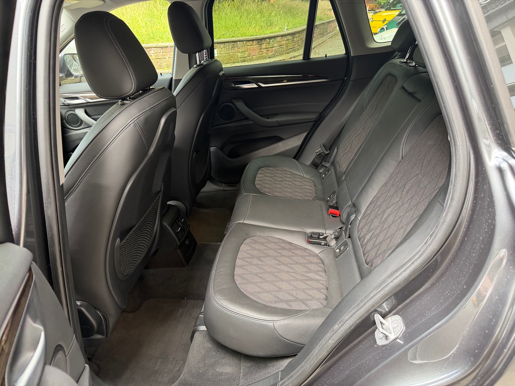 BMW X1 xDrive20i — zdjęcie 12
