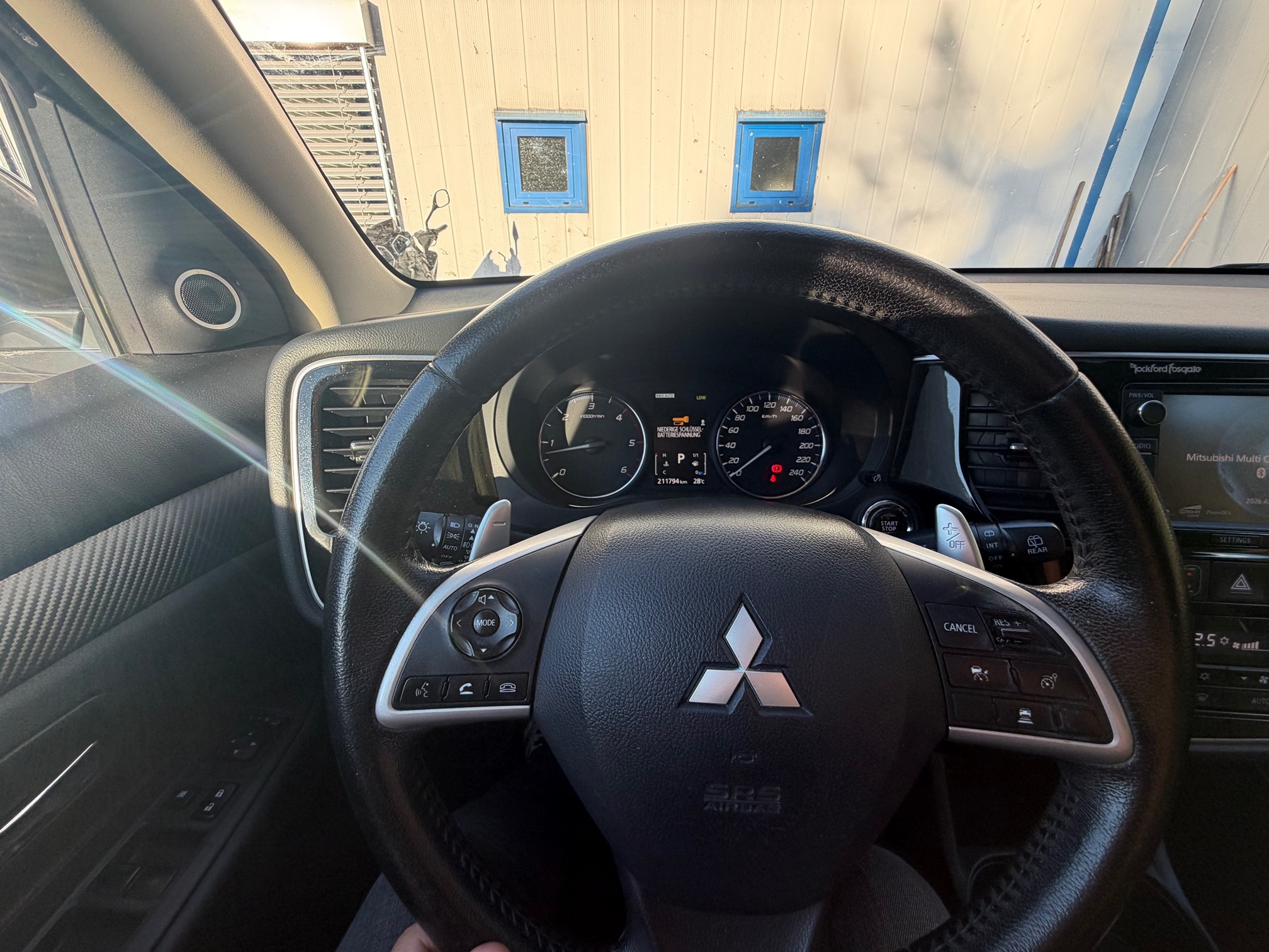 MITSUBISHI Outlander 2.2 DID "Navigator" — zdjęcie 13