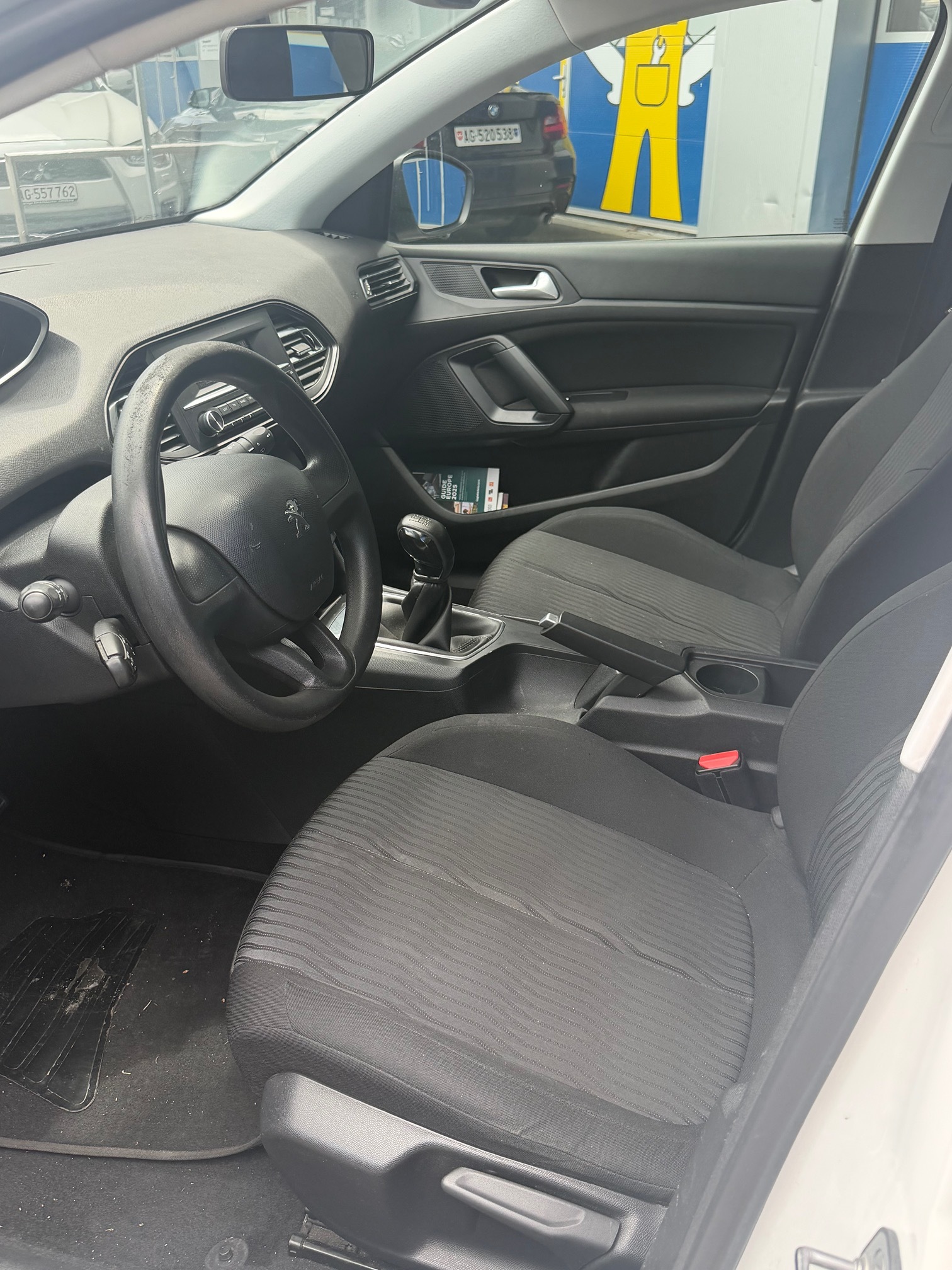 PEUGEOT 308 e-THP STT — zdjęcie 10