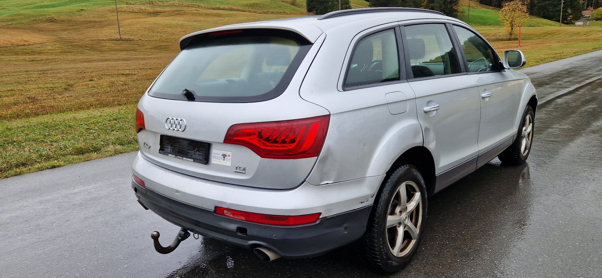 AUDI Q7 — zdjęcie 14