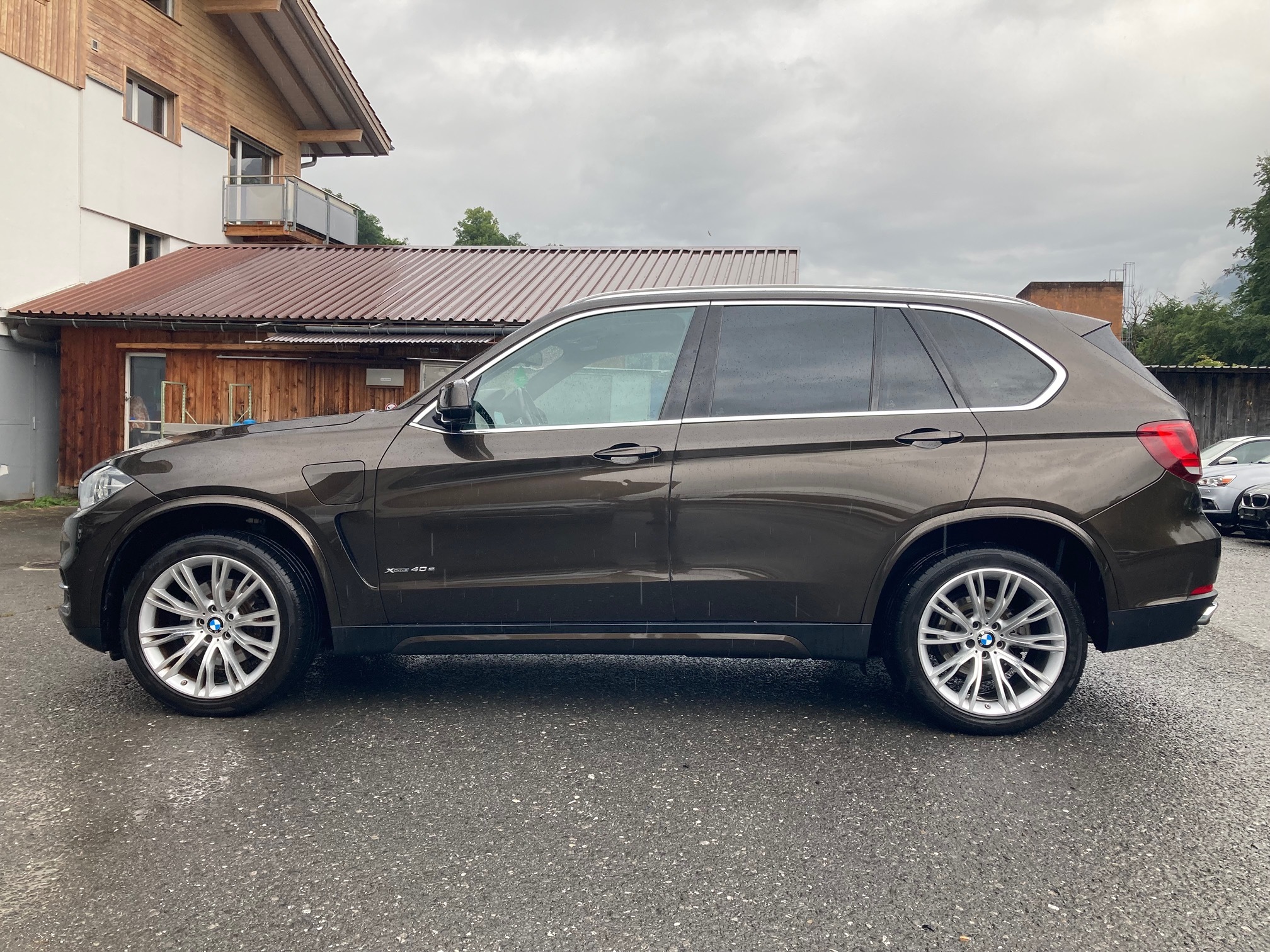BMW X5 xDrive40e — zdjęcie 3