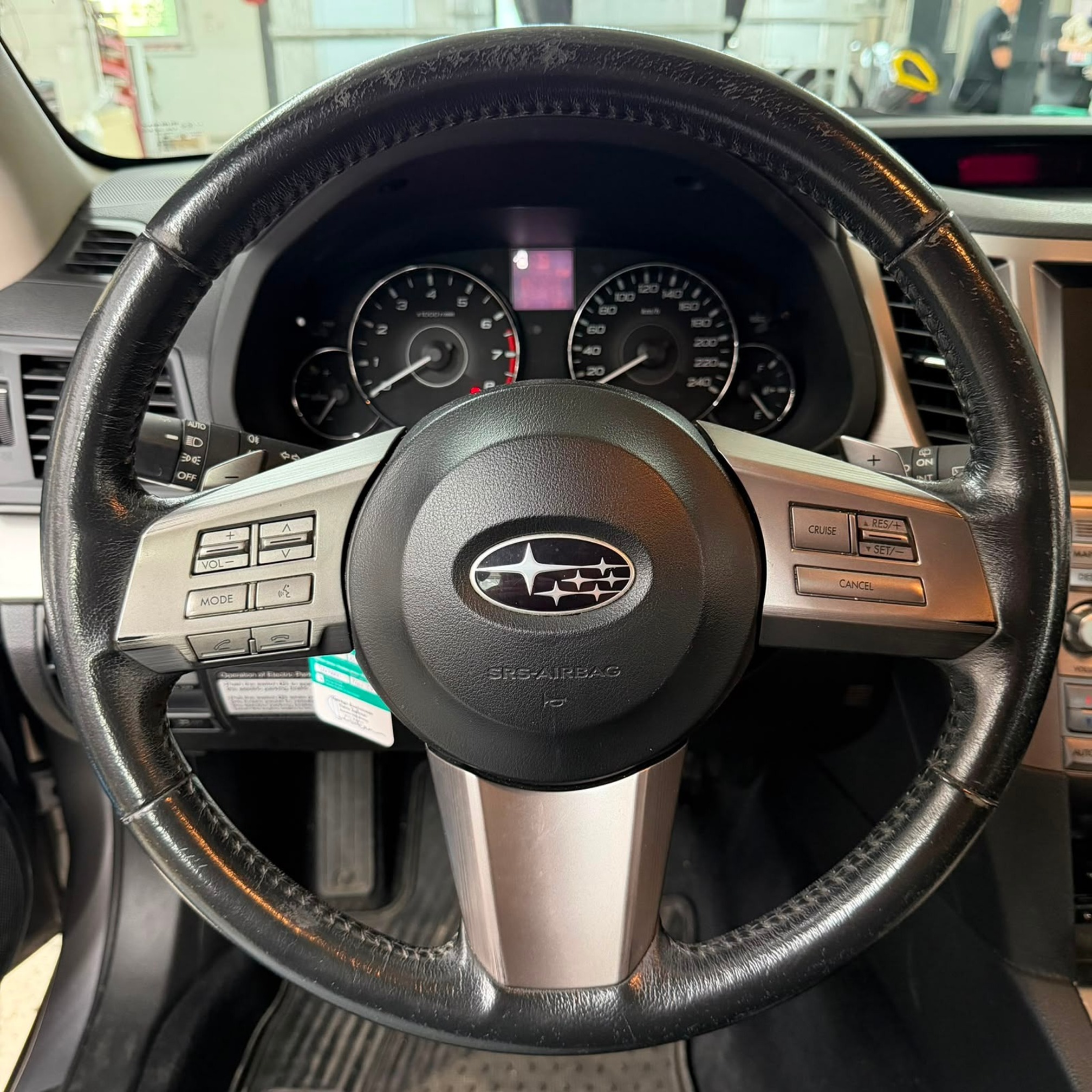 SUBARU Outback 2.5i AWD — zdjęcie 7