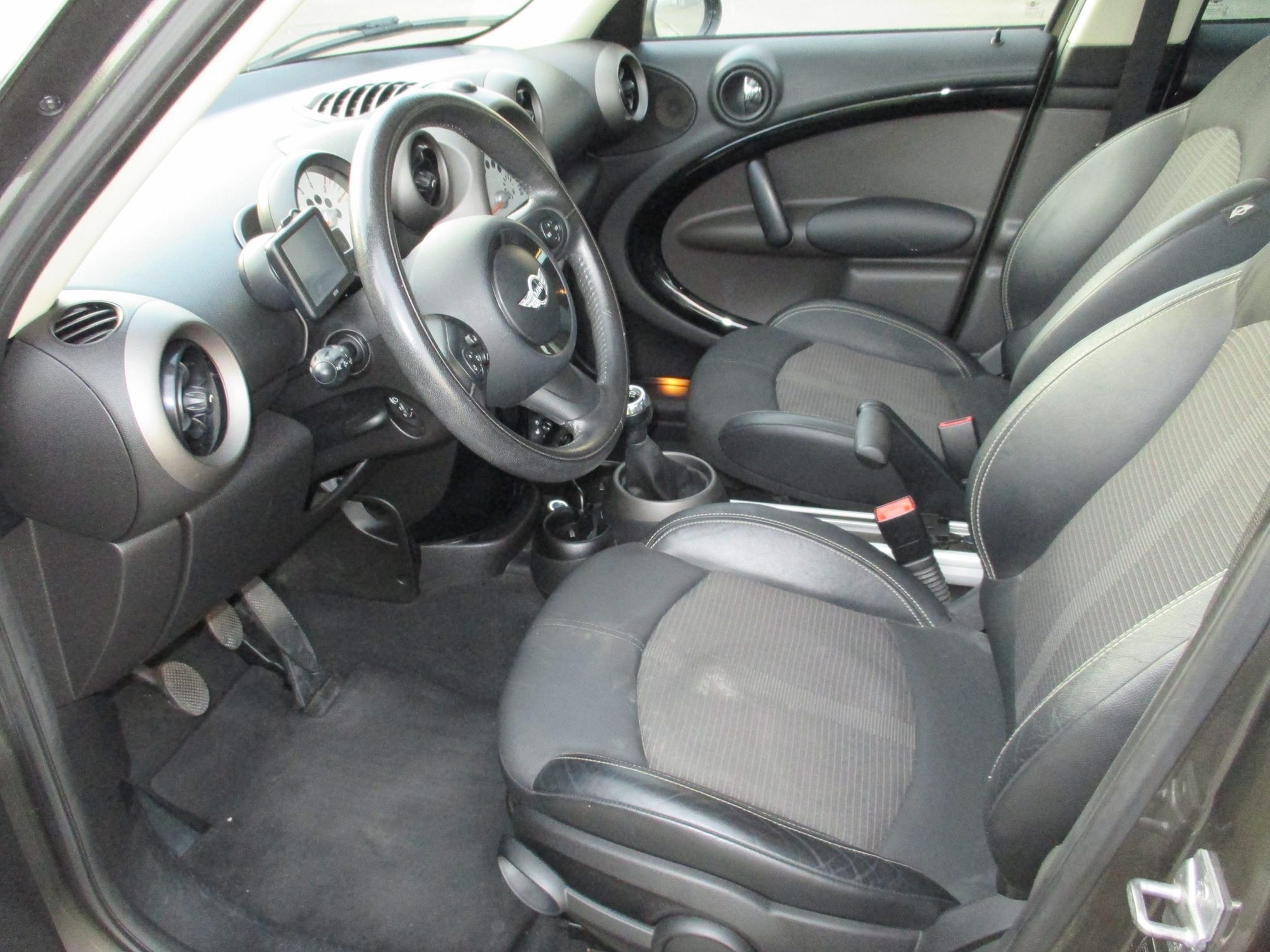 MINI Cooper D — zdjęcie 14