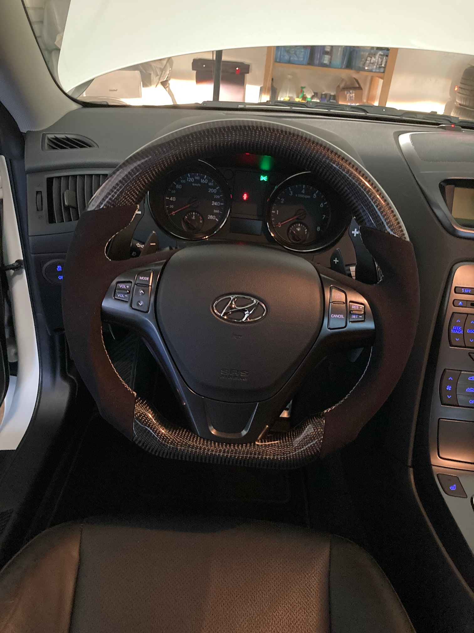 HYUNDAI GENESIS COUPE 3.8 — zdjęcie 4