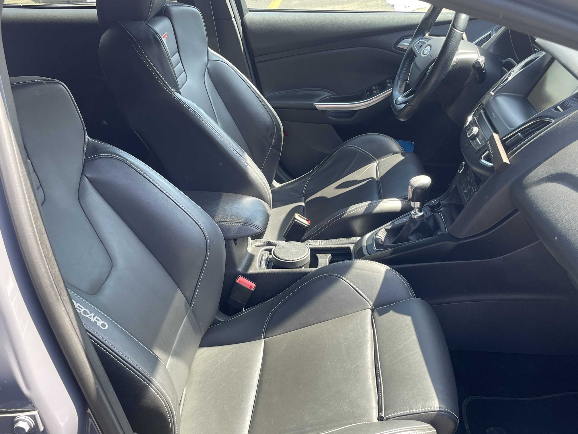 FORD Focus ST 2.0 SCTi — zdjęcie 15