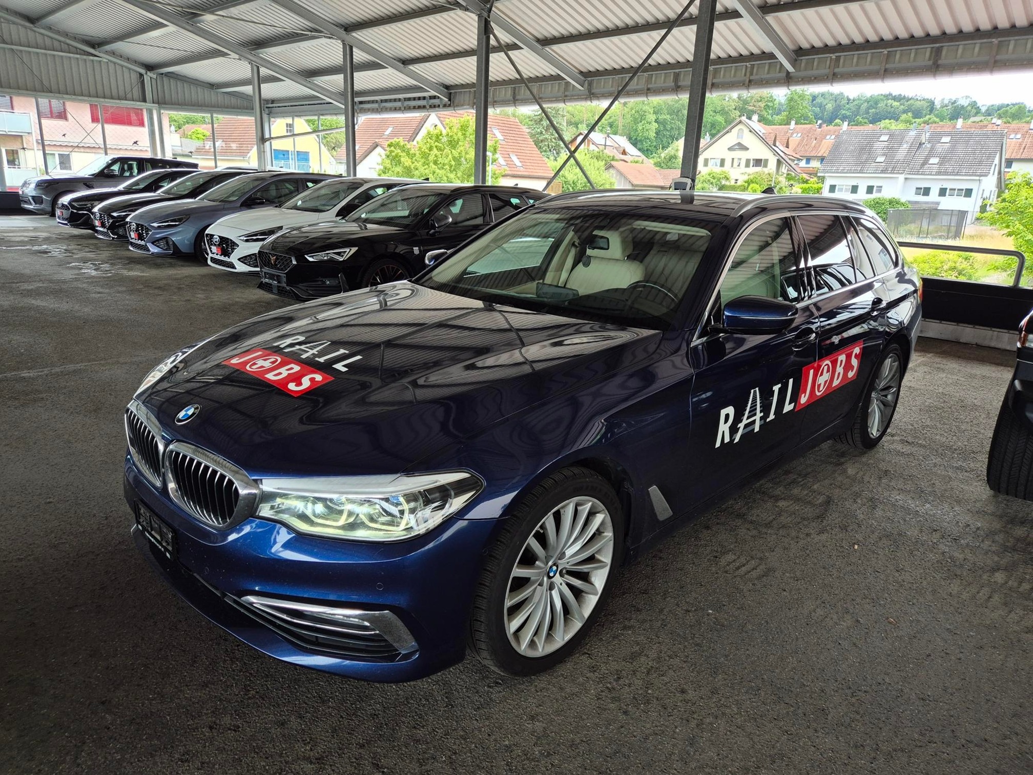 BMW 520d xDrive Luxury — zdjęcie 10