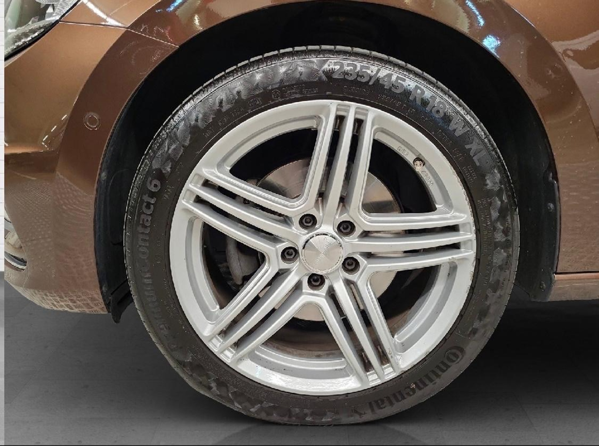 VW Touran 2.0 TDI 7-Plätzer — zdjęcie 6