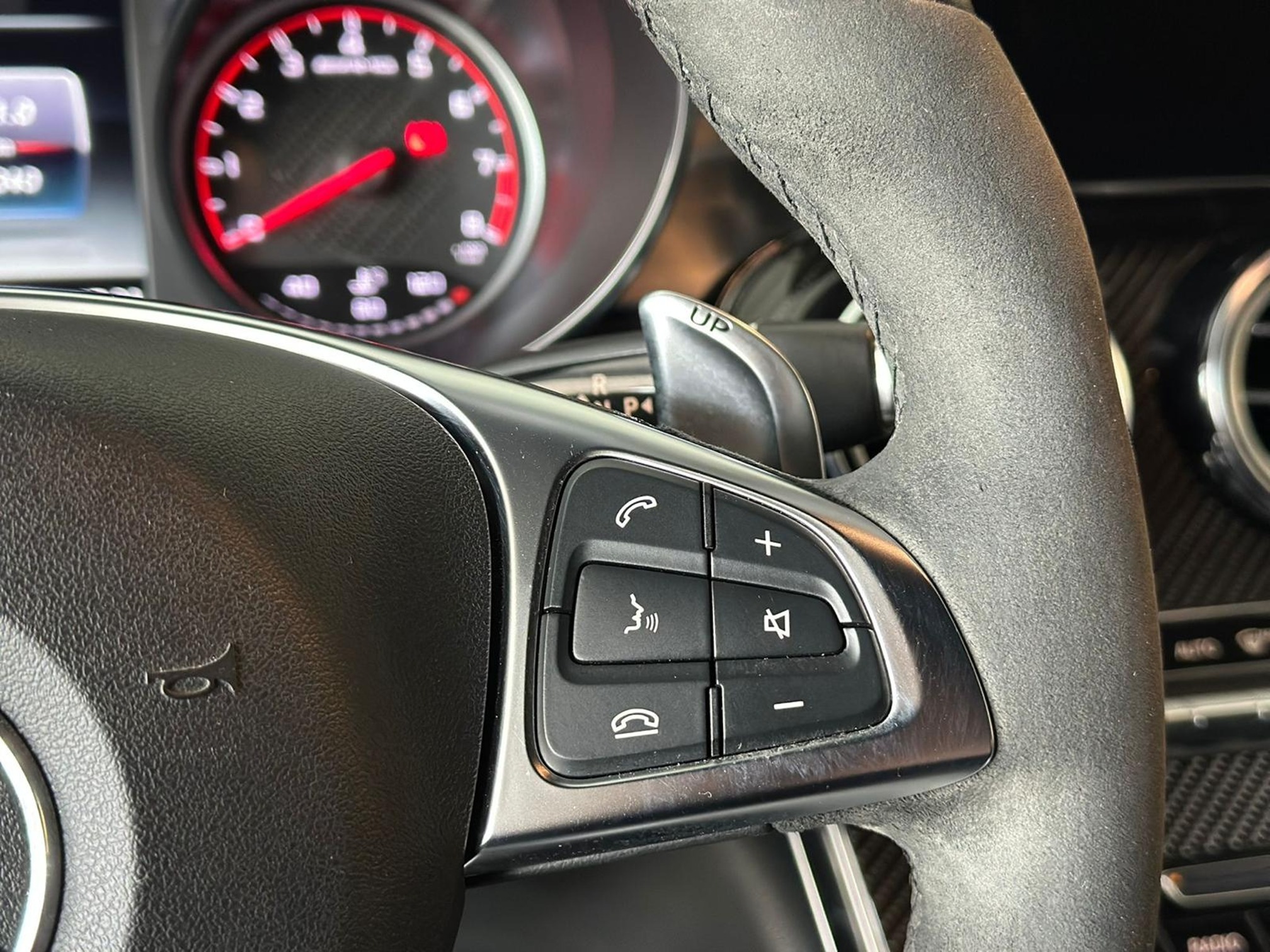 MERCEDES-BENZ AMG GLC 63 S — zdjęcie 11
