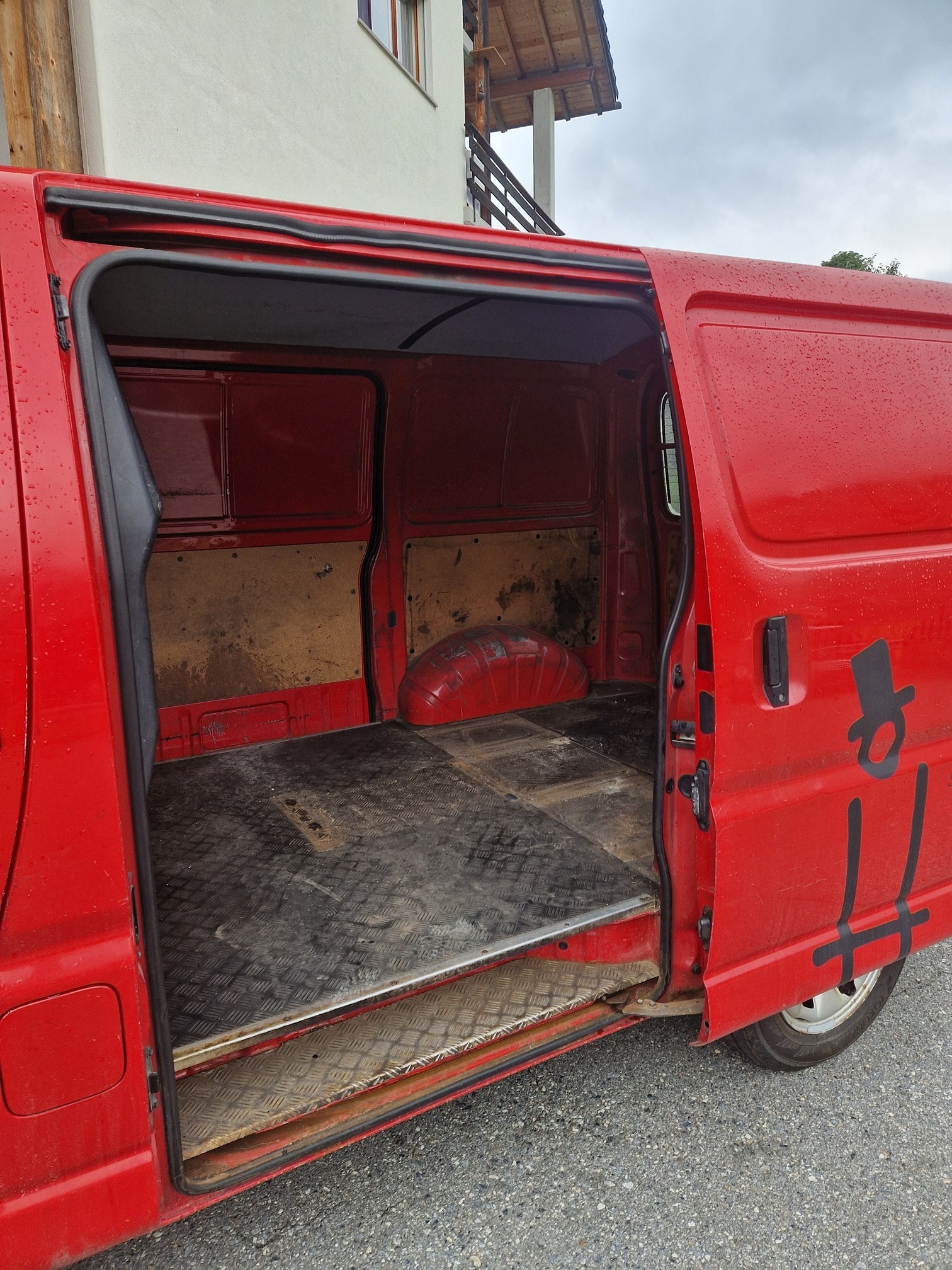 TOYOTA Hiace D-4D 4WD — zdjęcie 12