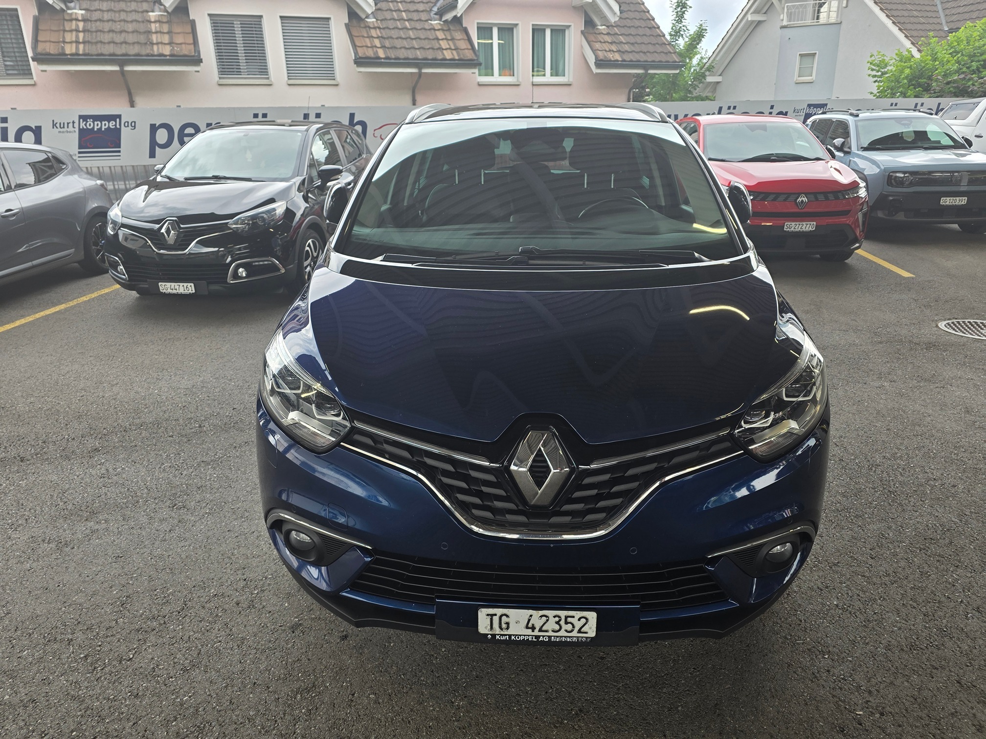 RENAULT Scenic — zdjęcie 2