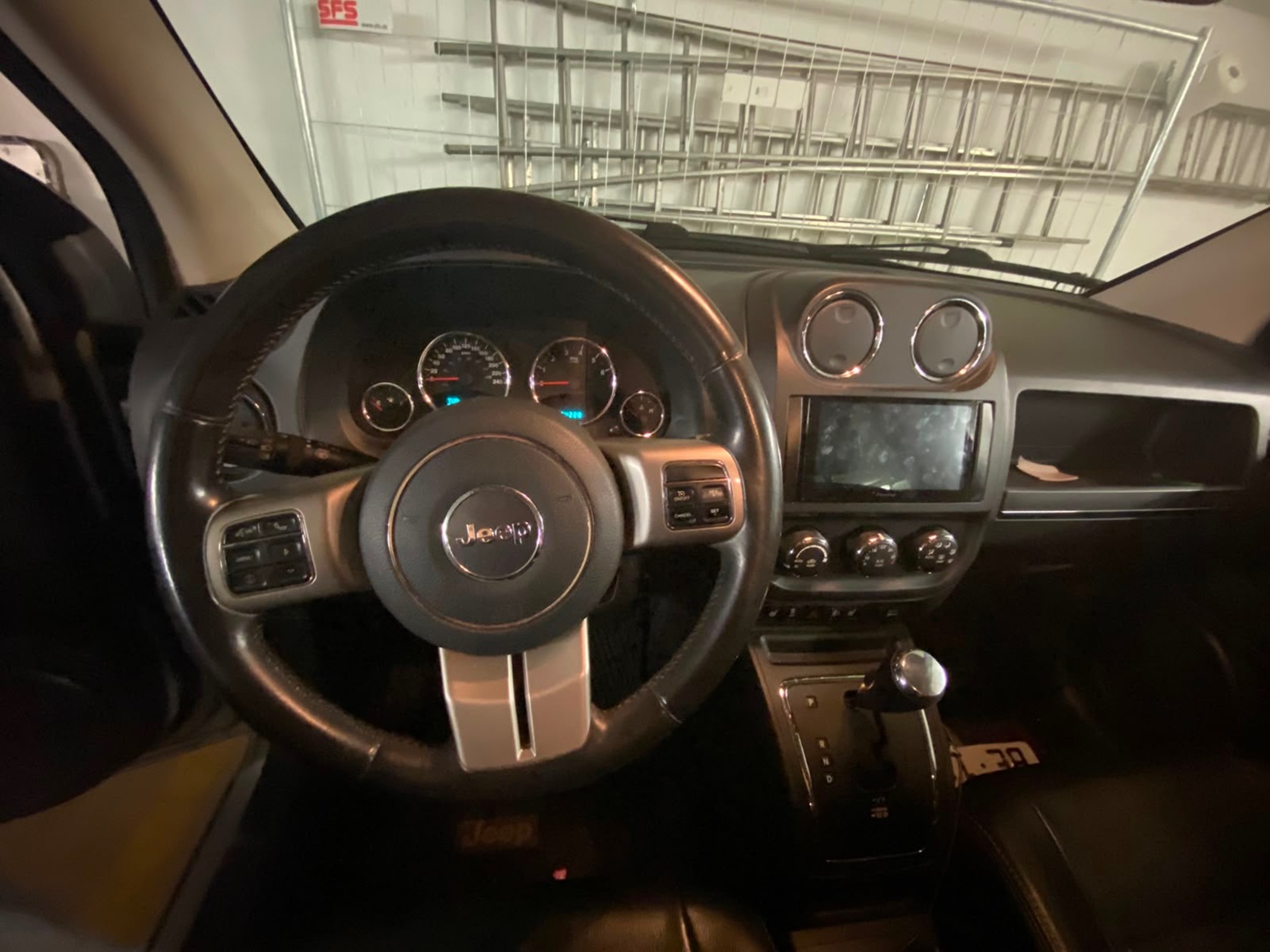 JEEP Compass 2.4 — zdjęcie 11