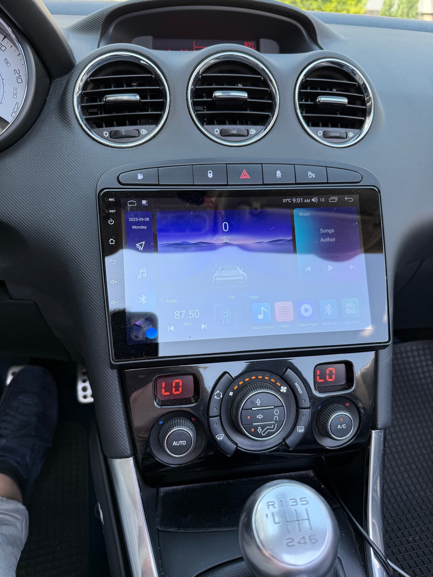 PEUGEOT 308 — zdjęcie 12