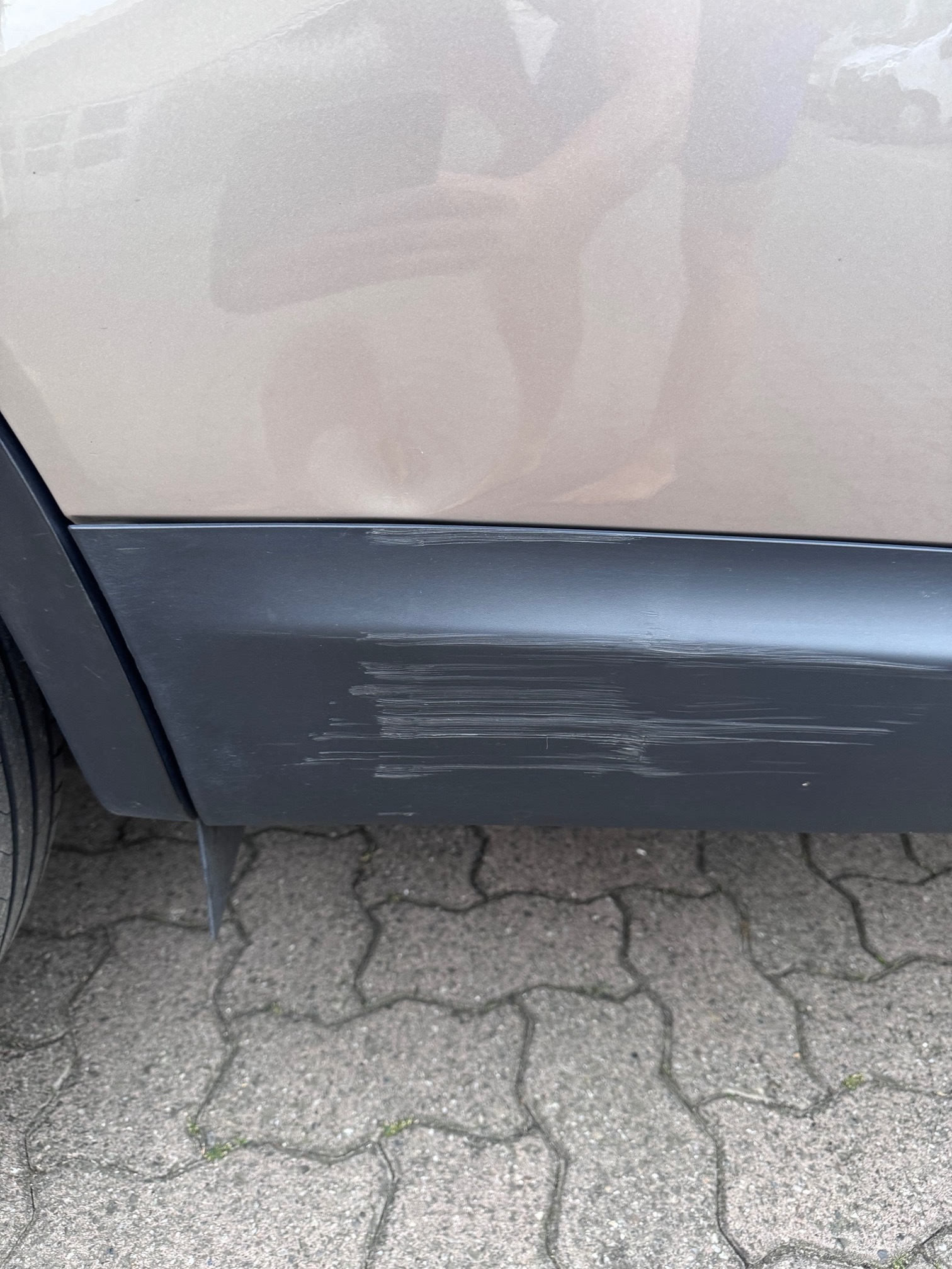 NISSAN Qashqai+2 4x4 — zdjęcie 8