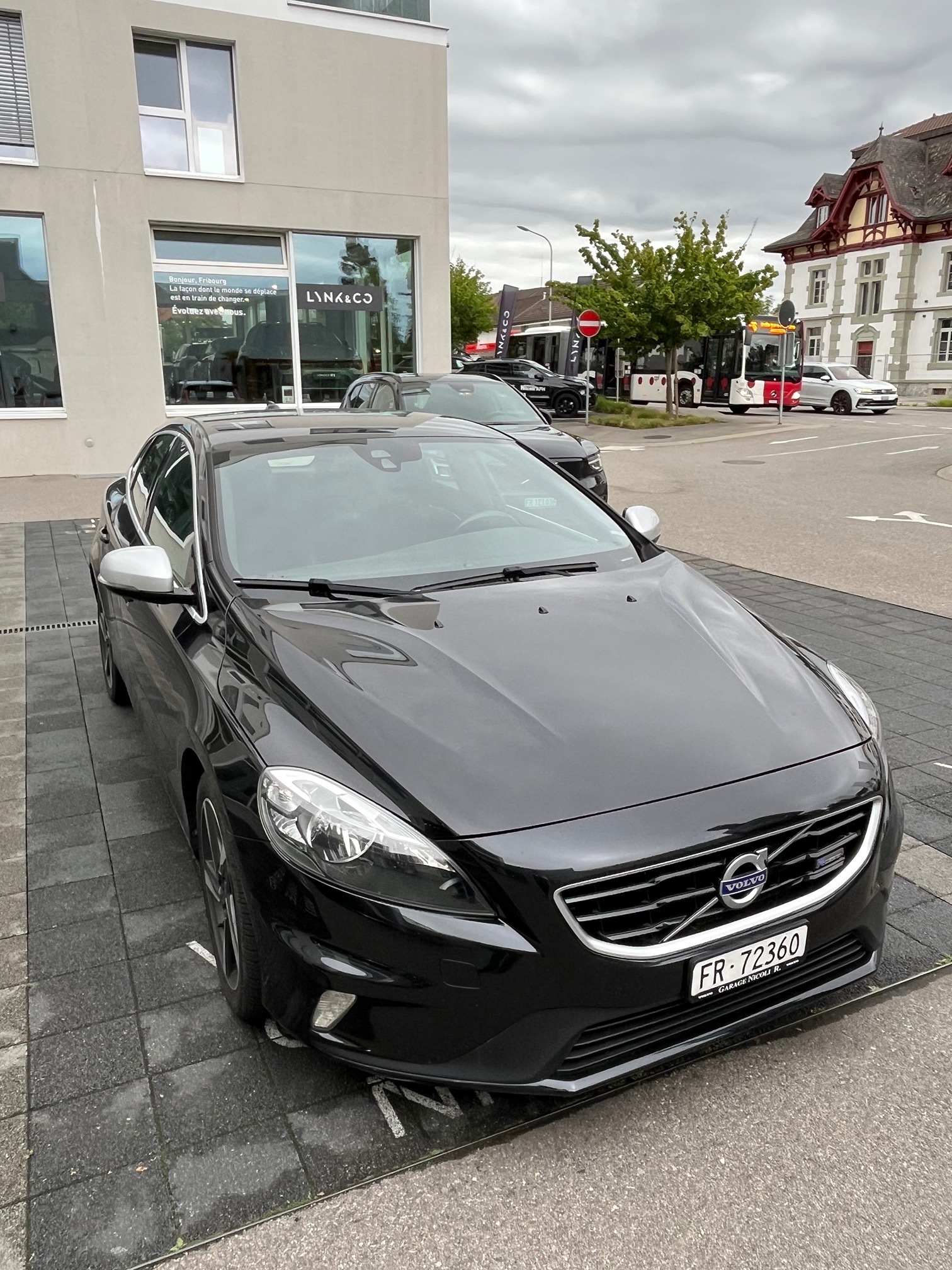 VOLVO V40 D3 — zdjęcie 4