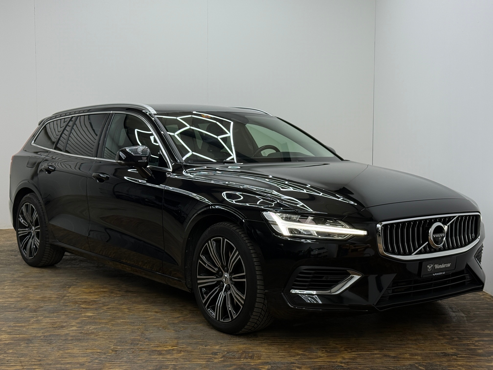 VOLVO V60 T6 TE
