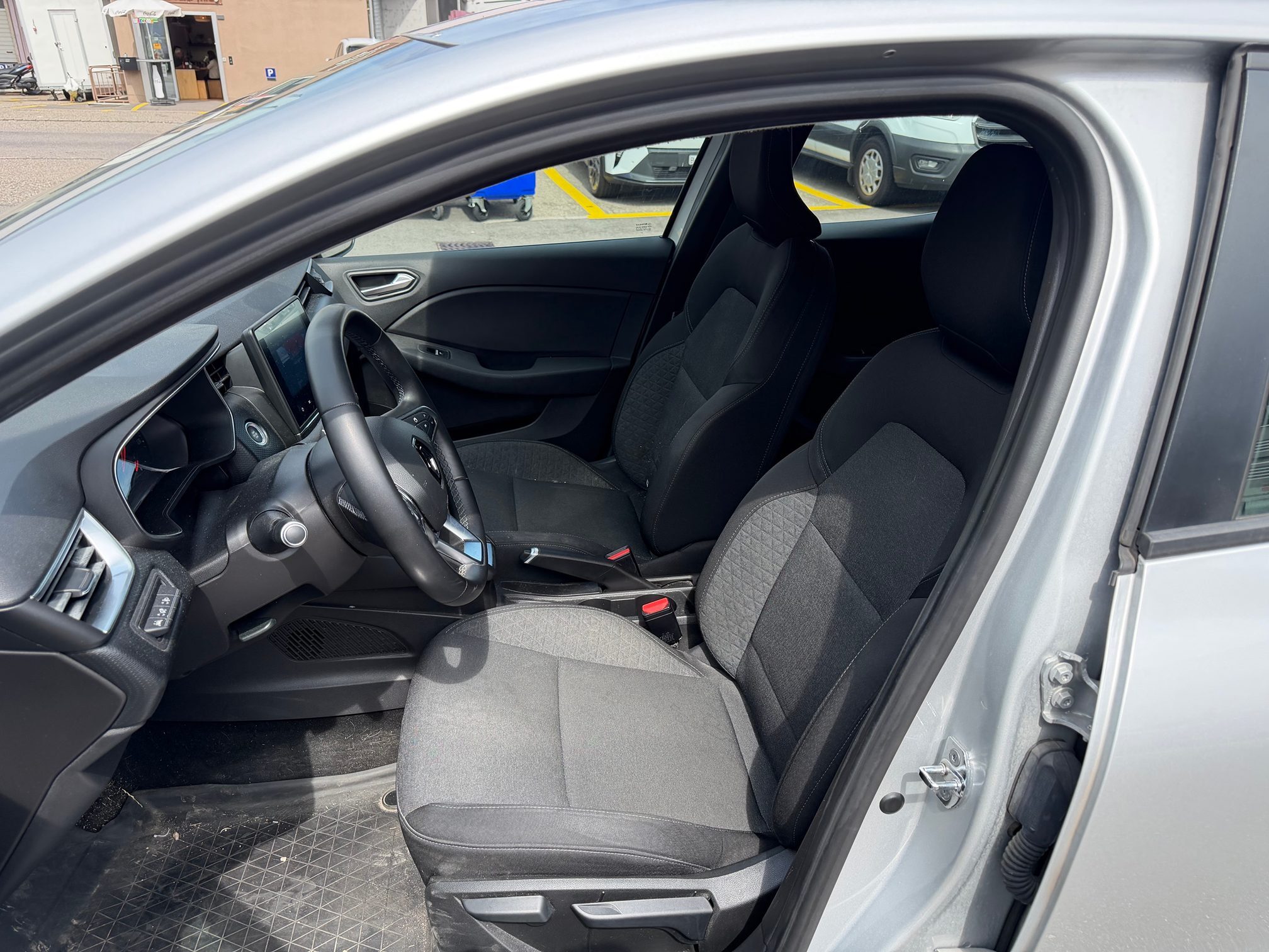 RENAULT Clio — zdjęcie 4