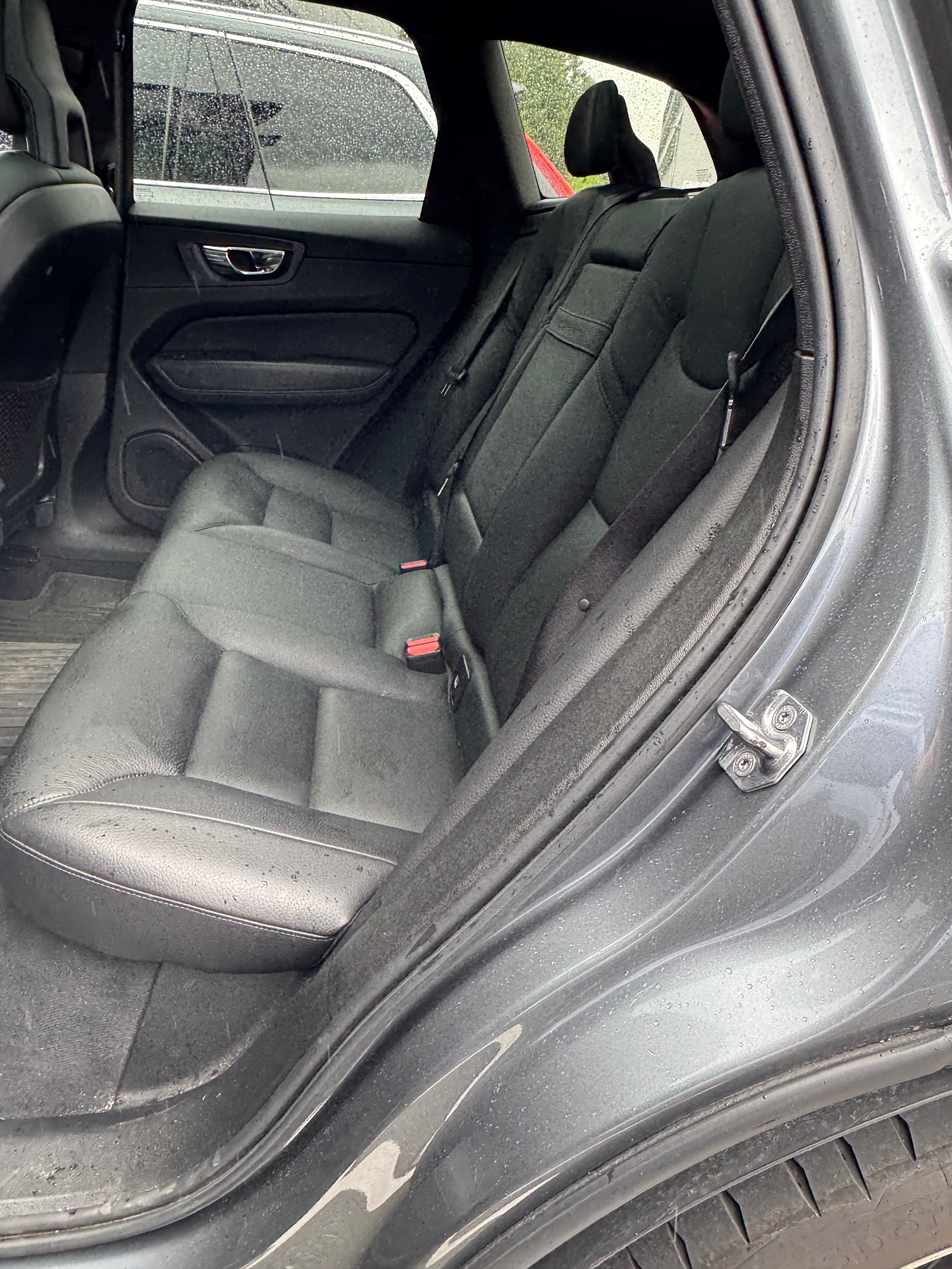 VOLVO XC60 T5 AWD — zdjęcie 14