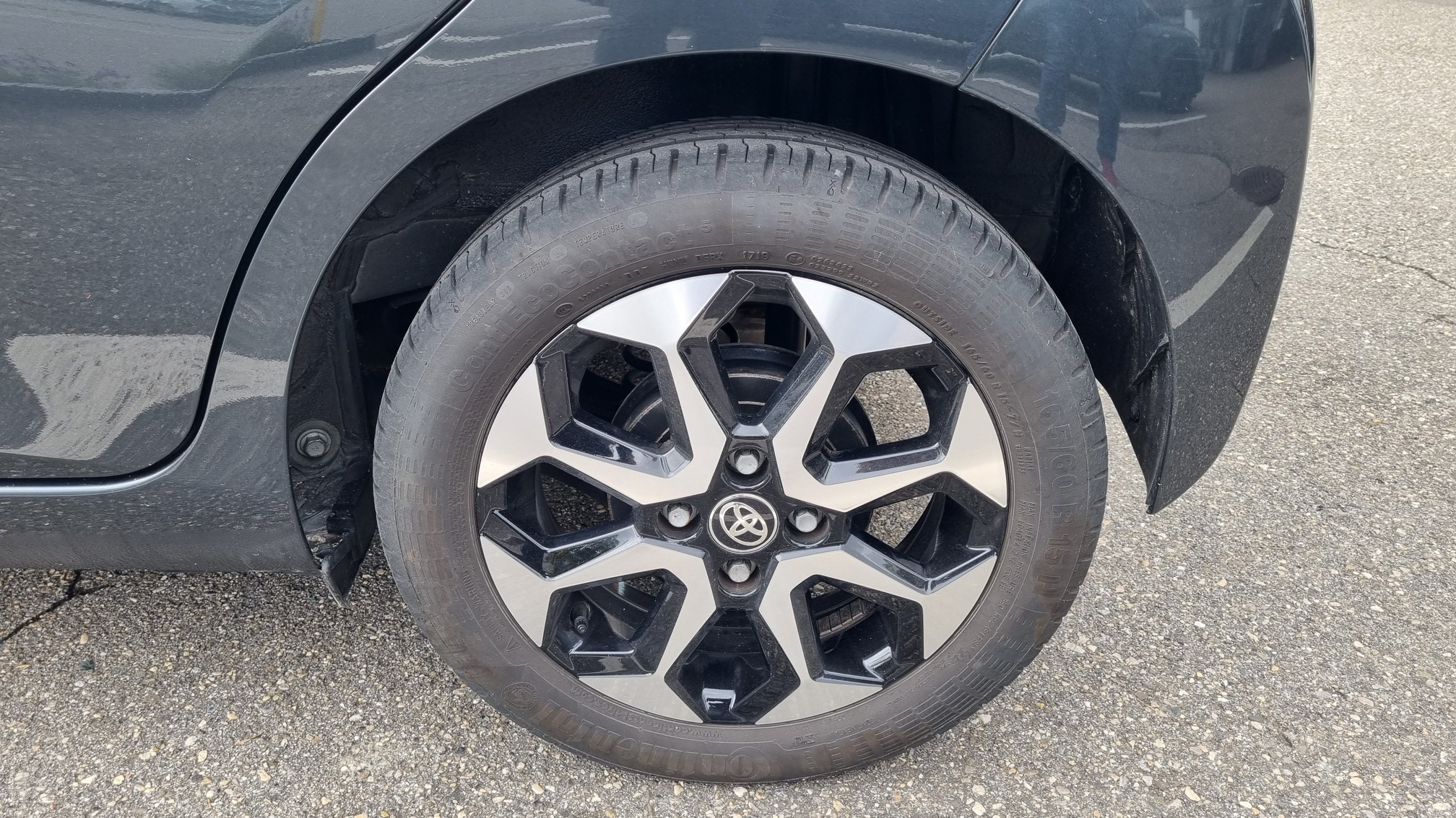 TOYOTA Aygo 1.0 — zdjęcie 8