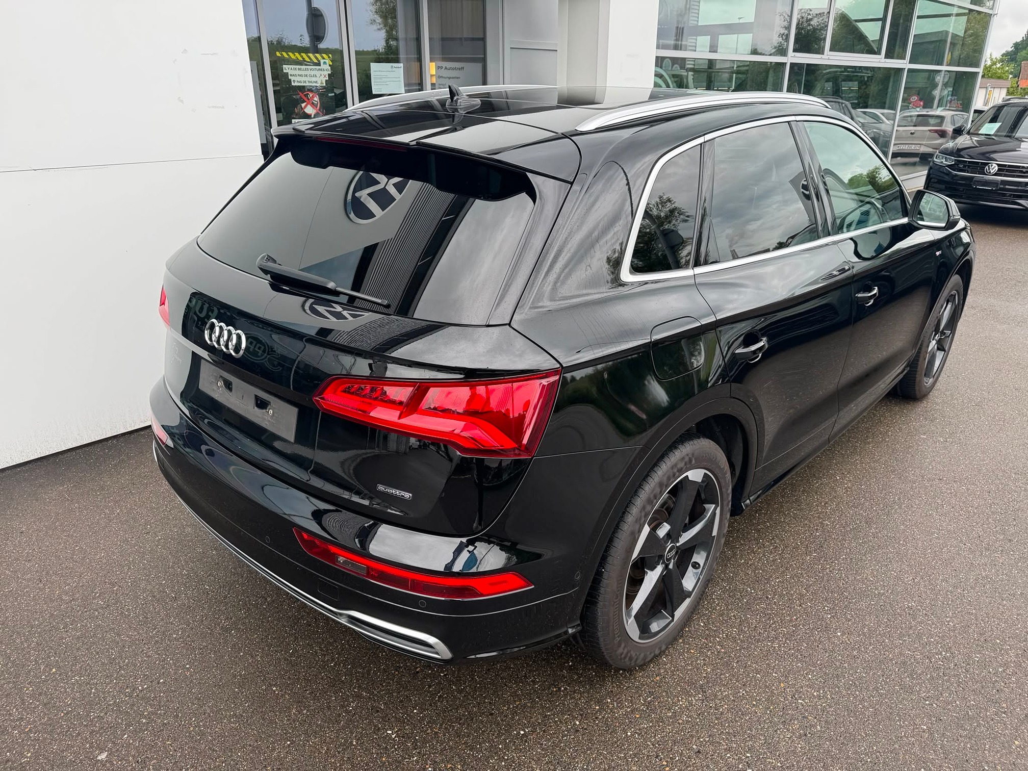AUDI Q5 40 TDI quattro — zdjęcie 7