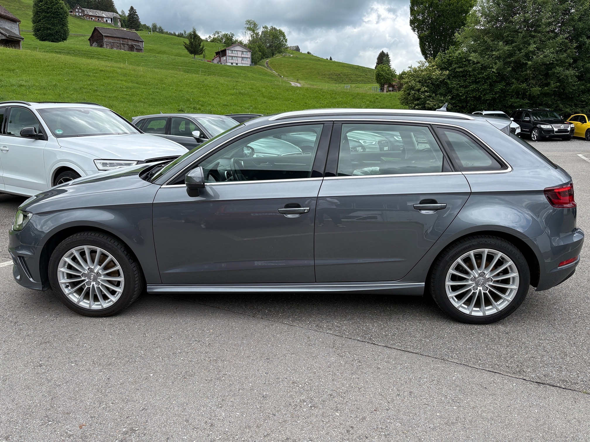 AUDI A3 e-Tron — zdjęcie 3
