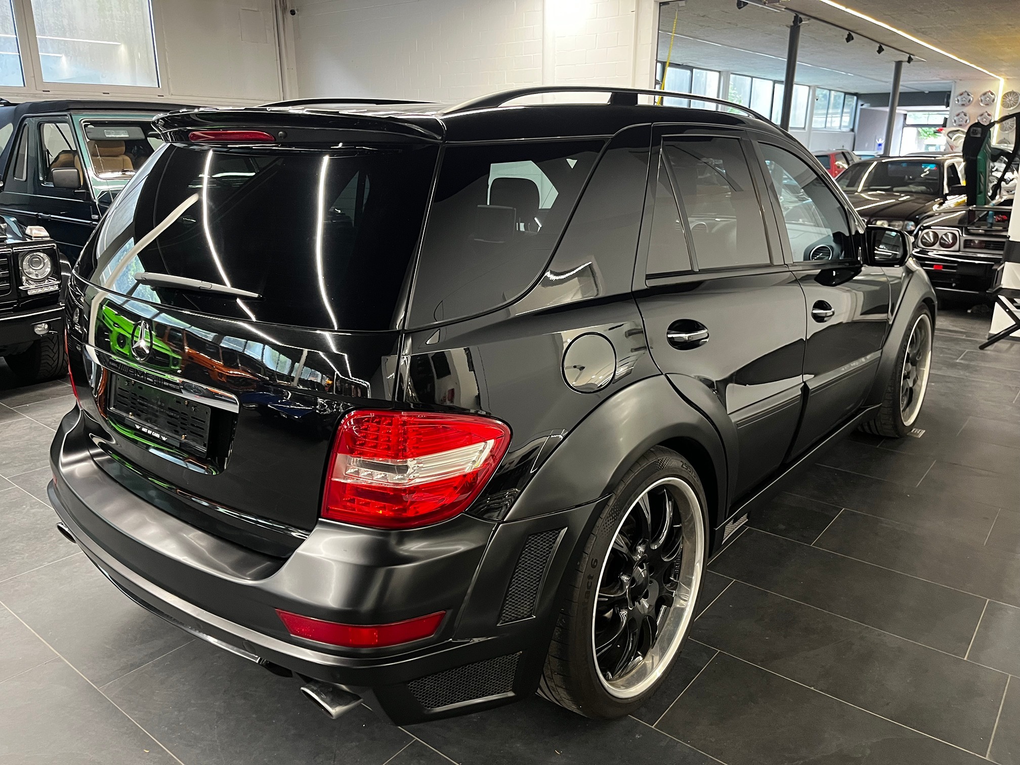 MERCEDES-BENZ ML 63 AMG — zdjęcie 6