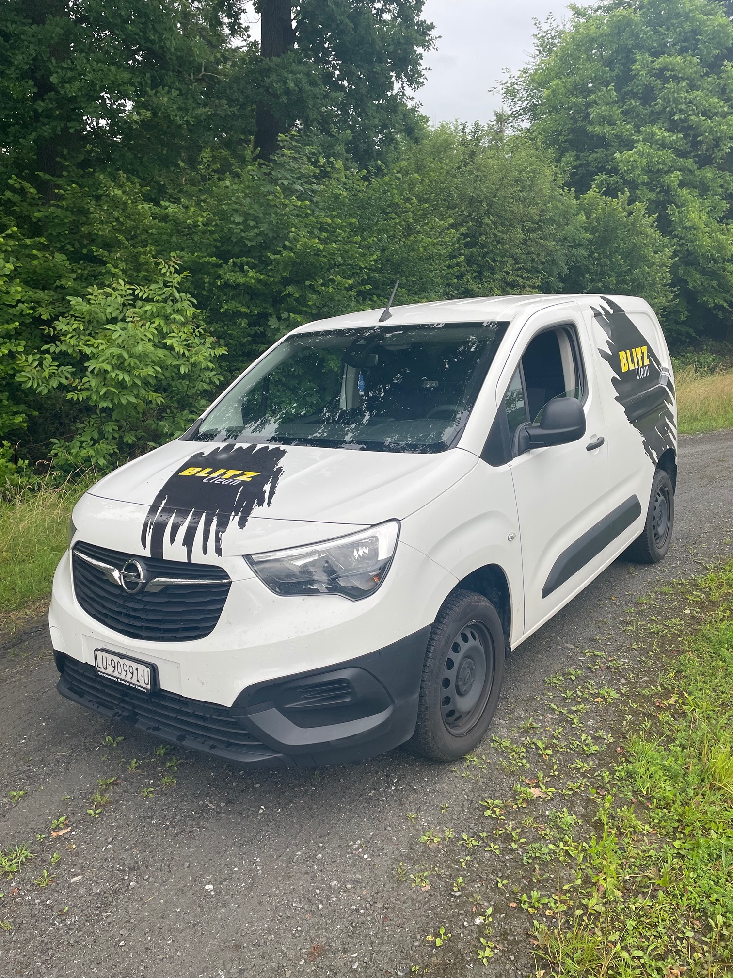 OPEL Combo Cargo 1.5 Diesel — zdjęcie 2