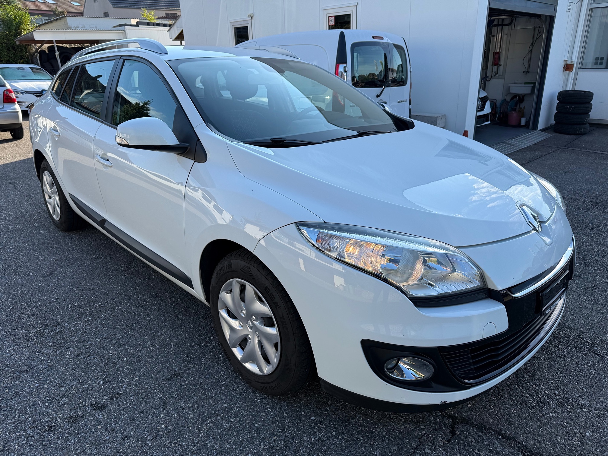 RENAULT Megane dCi110 EDC — zdjęcie 8