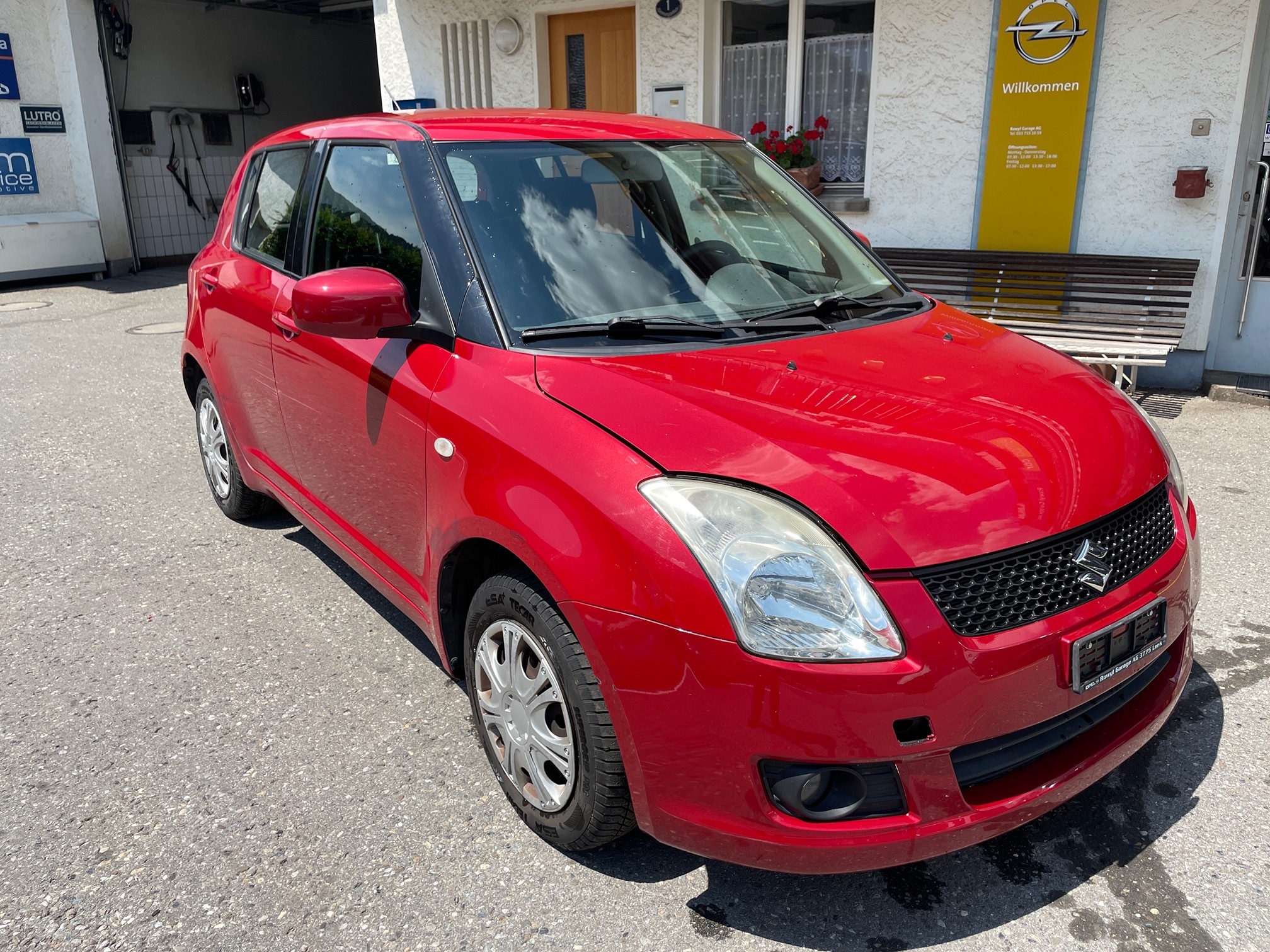 SUZUKI Swift 1.3 4WD — zdjęcie 2