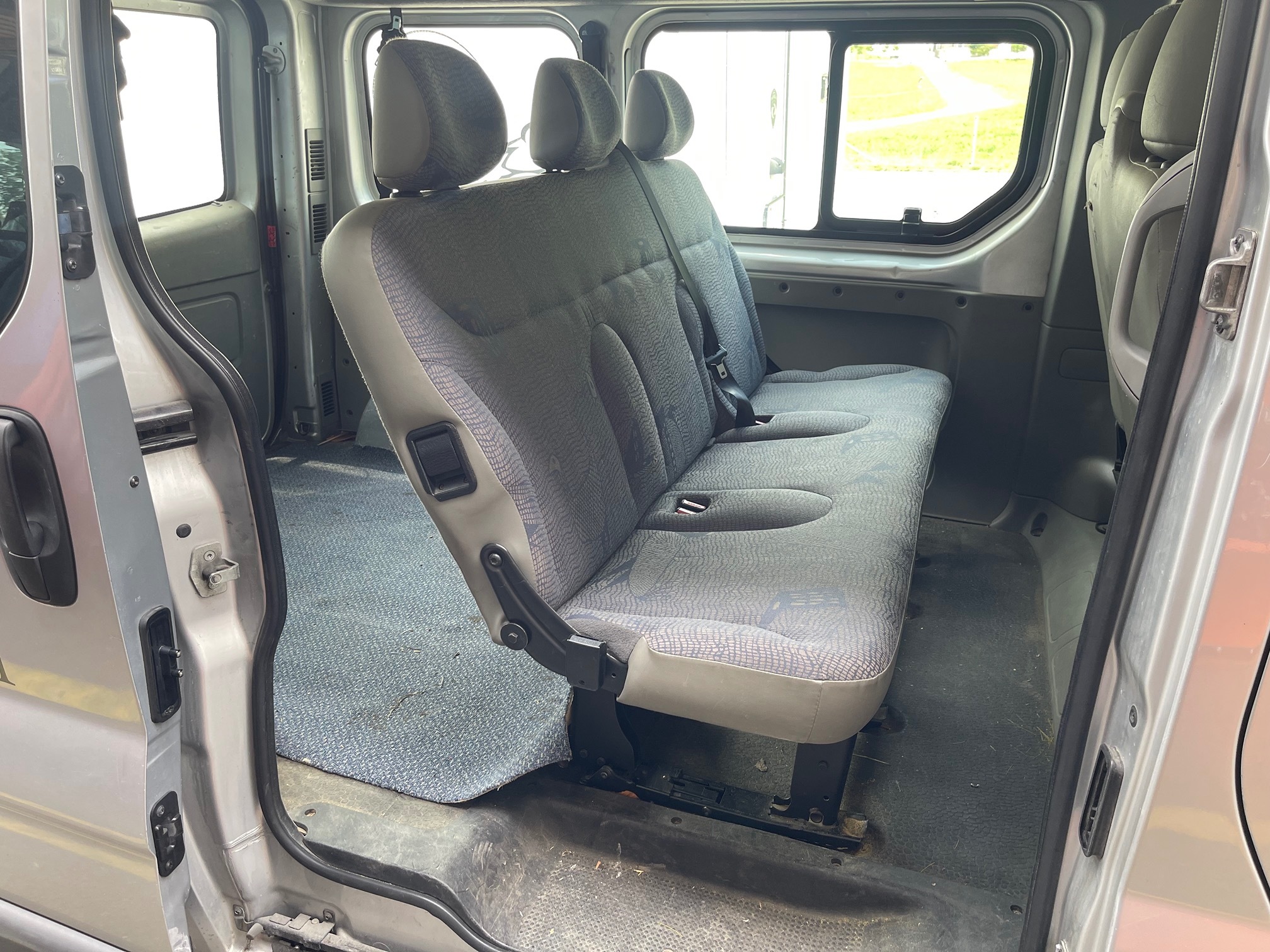 RENAULT Trafic dCi 100 — zdjęcie 5
