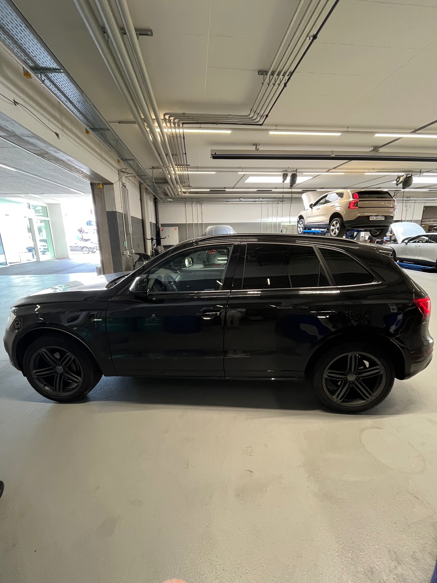 AUDI Q5 2.0TDI — zdjęcie 11