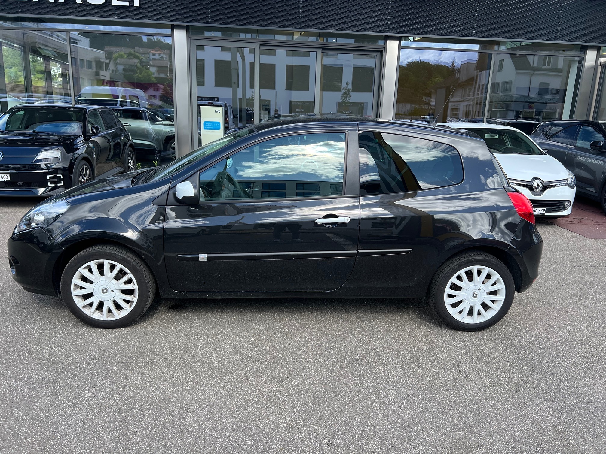 RENAULT Clio 1.2 100 — zdjęcie 2