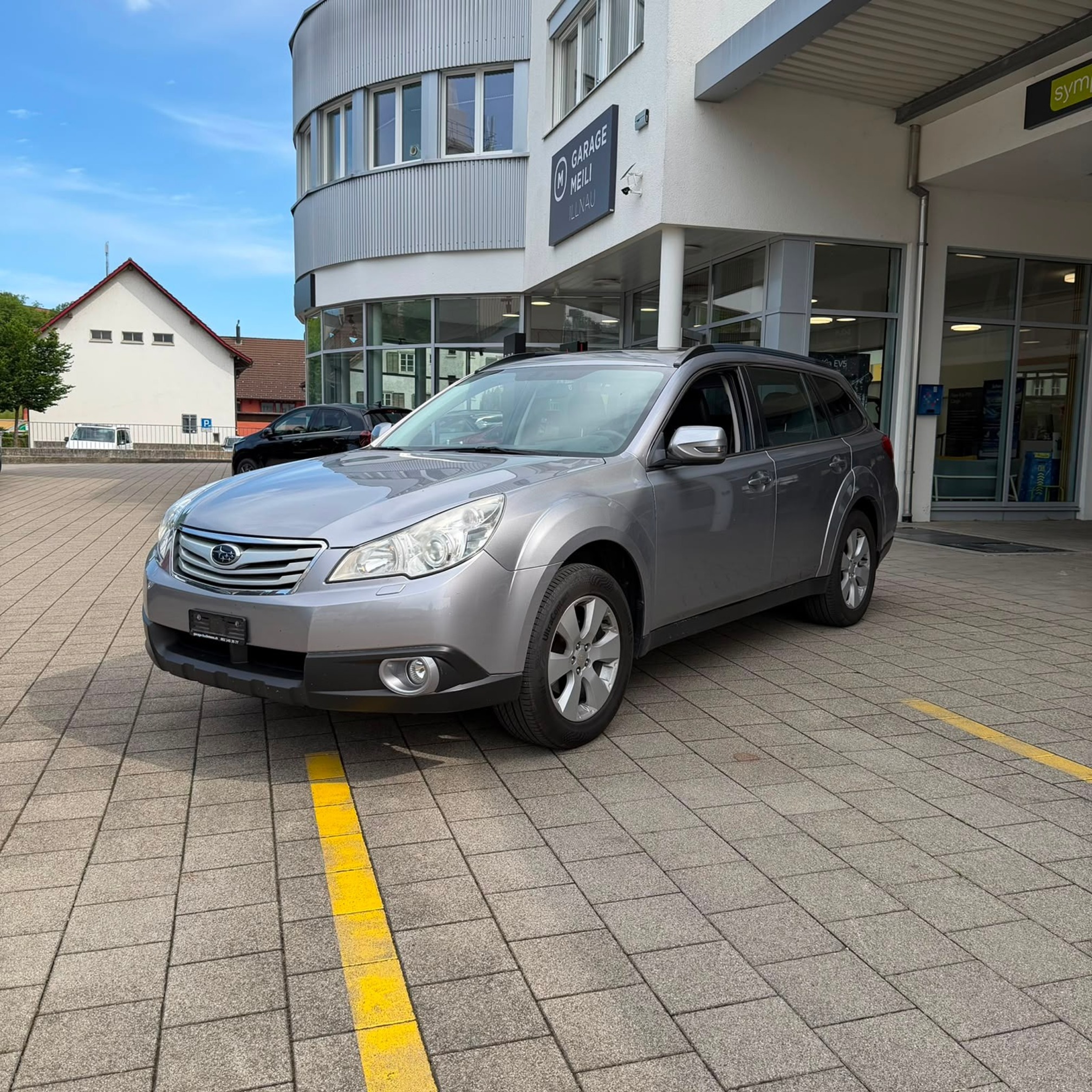 SUBARU Outback 2.5i AWD — zdjęcie 3