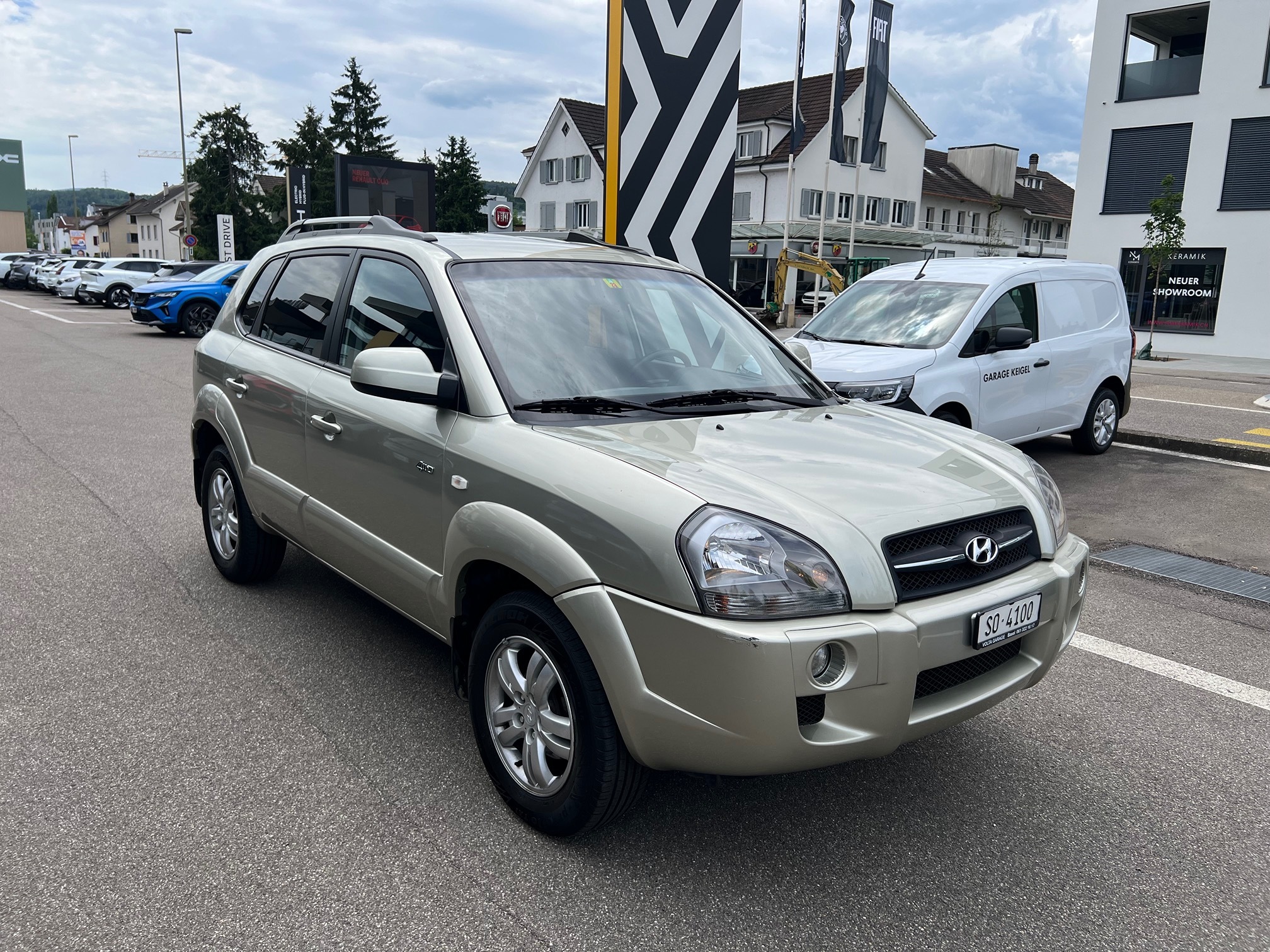 HYUNDAI Tucson 2.0 CRDI-I — zdjęcie 7