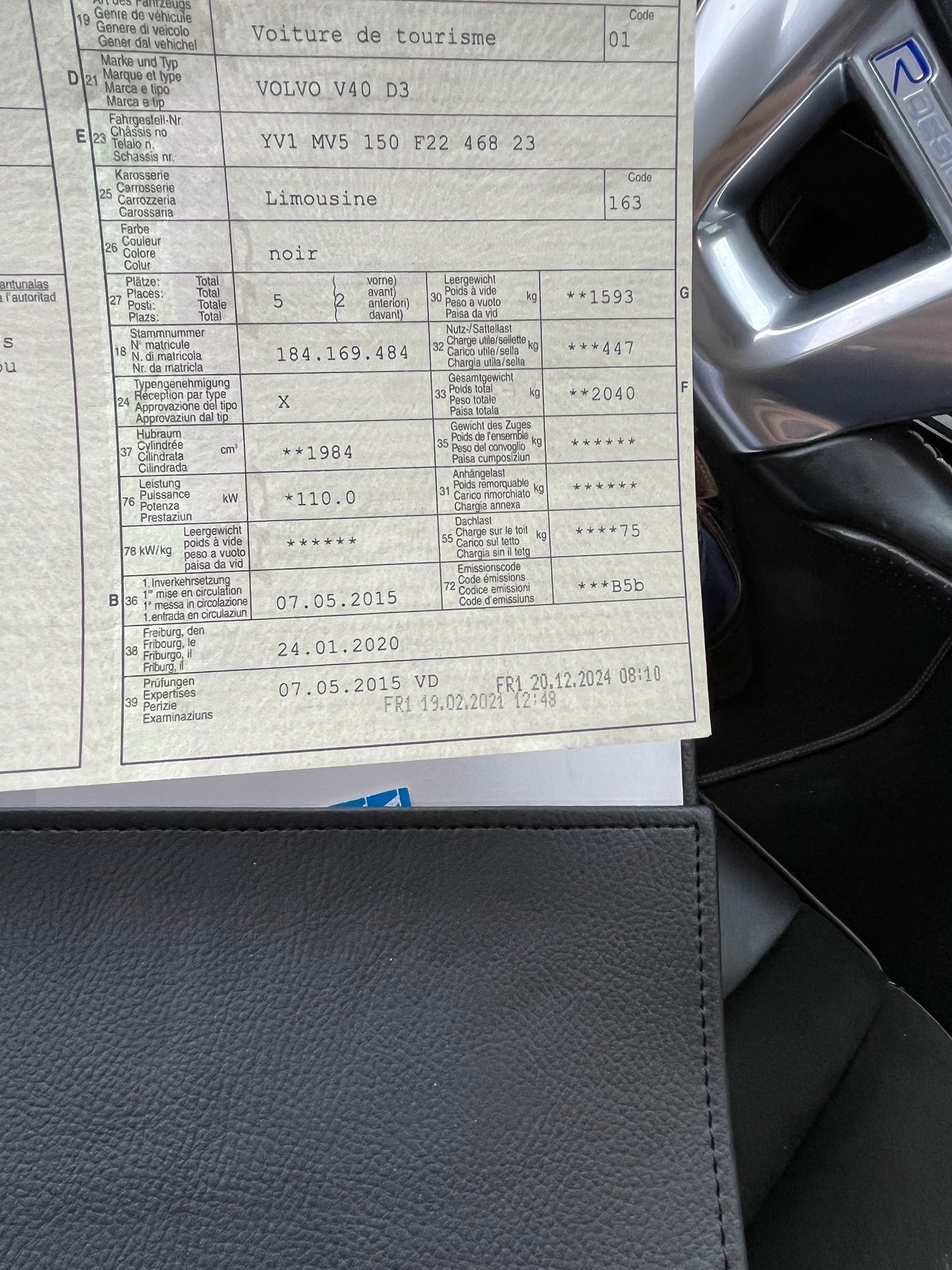VOLVO V40 D3 — zdjęcie 14