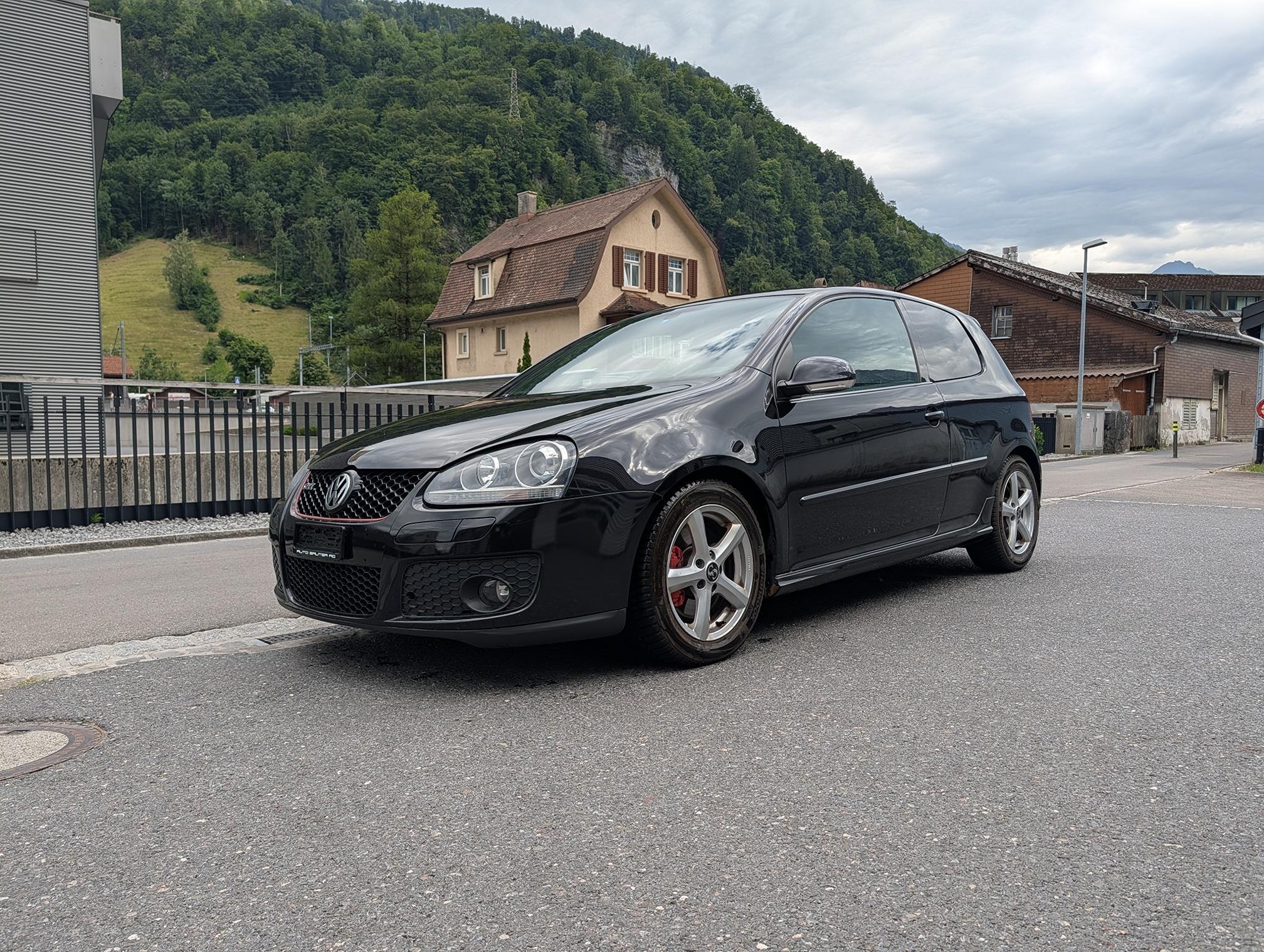 VW Golf GTI Edition 30