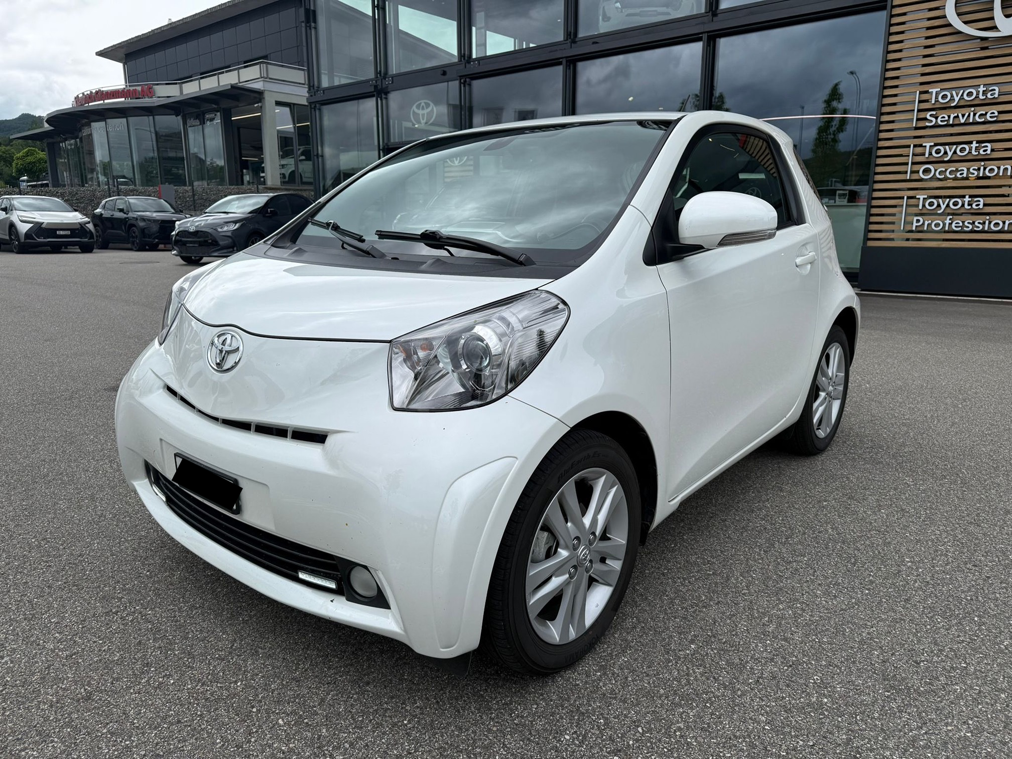TOYOTA IQ 1.33 — zdjęcie 2