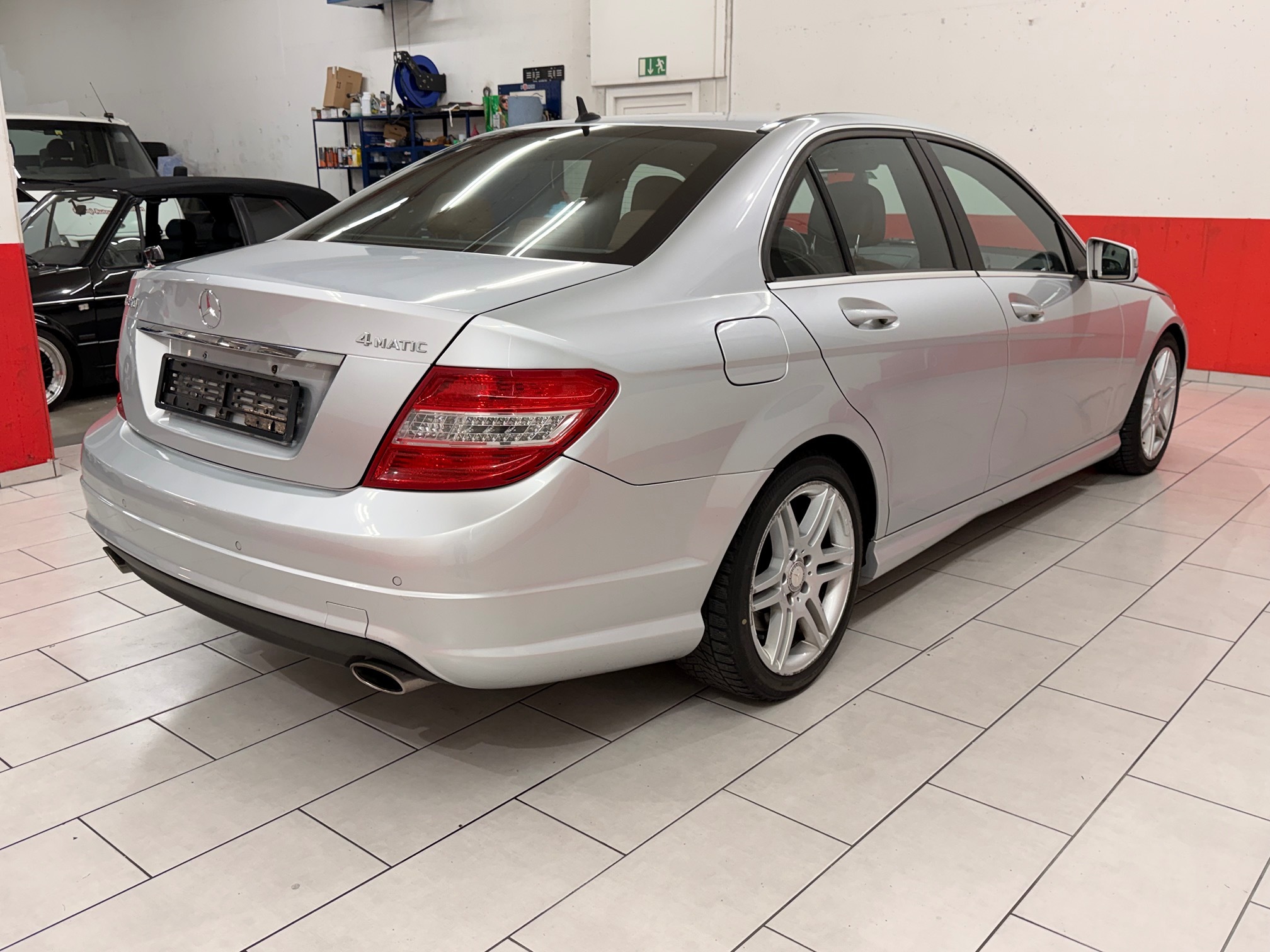 MERCEDES-BENZ C 350 4-m — zdjęcie 10