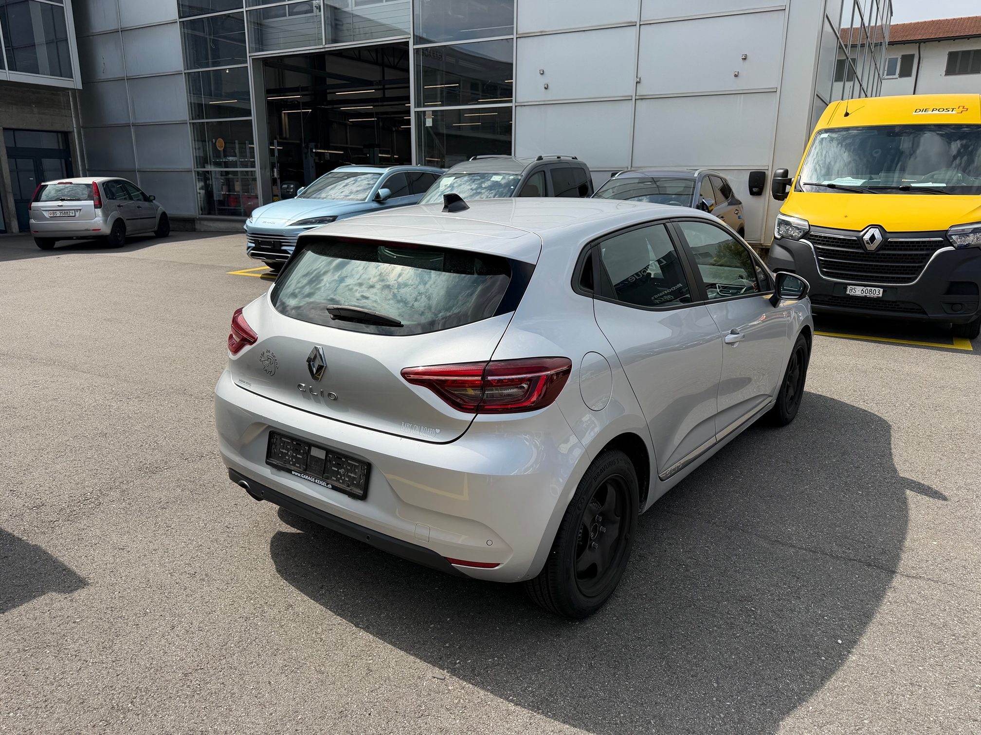 RENAULT Clio — zdjęcie 2