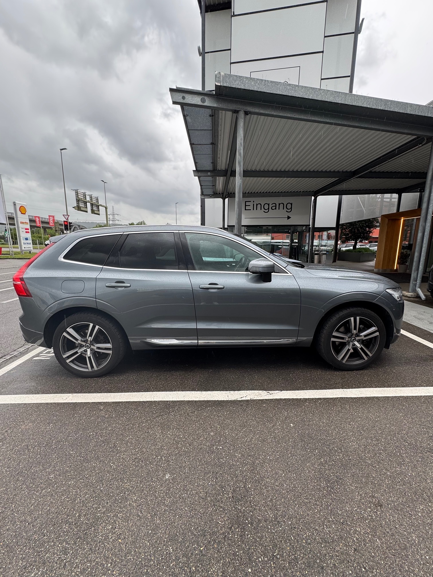 VOLVO XC60 T5 AWD — zdjęcie 8