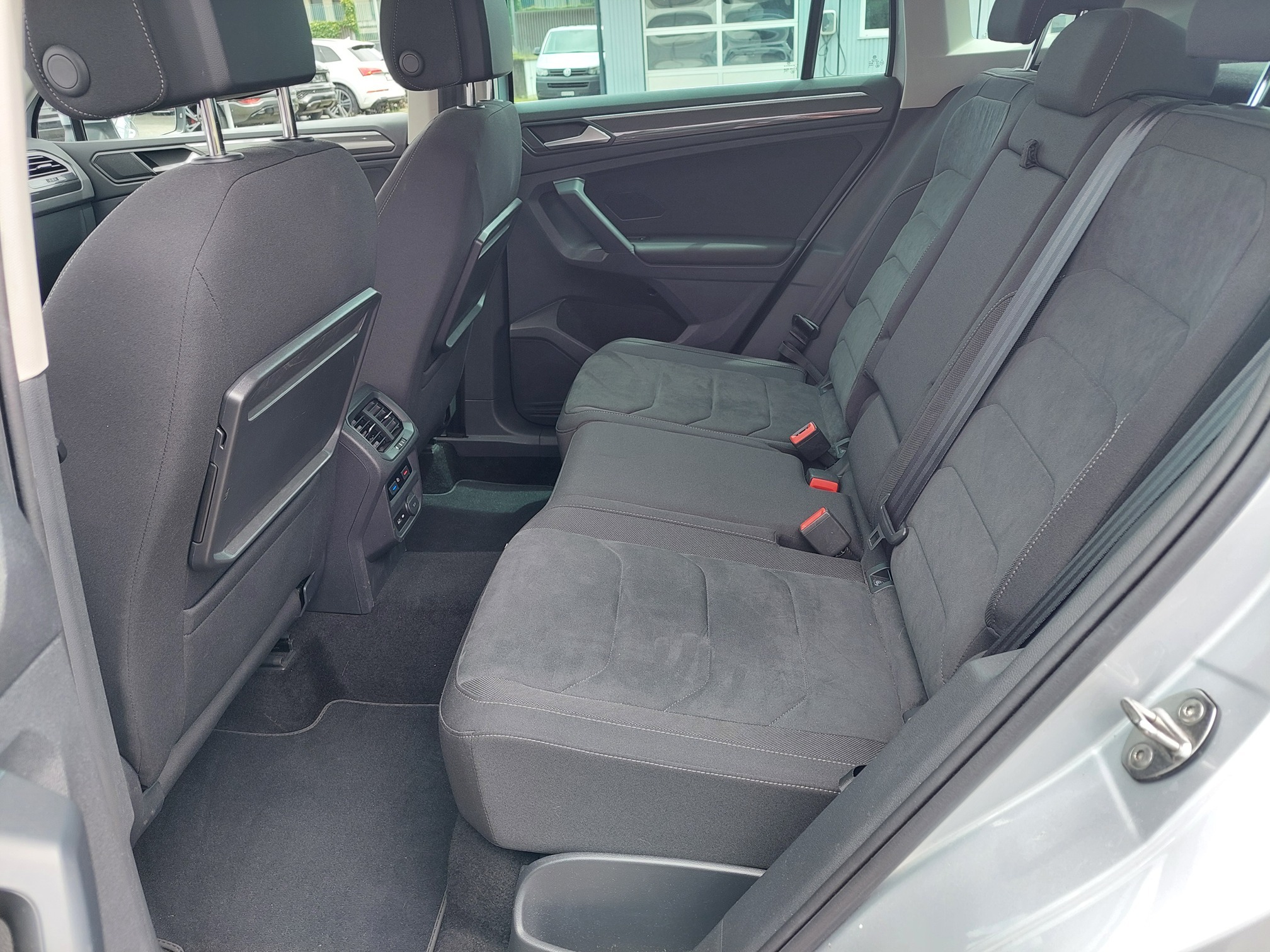 VW Tiguan 2.0 TDI 4M — zdjęcie 7