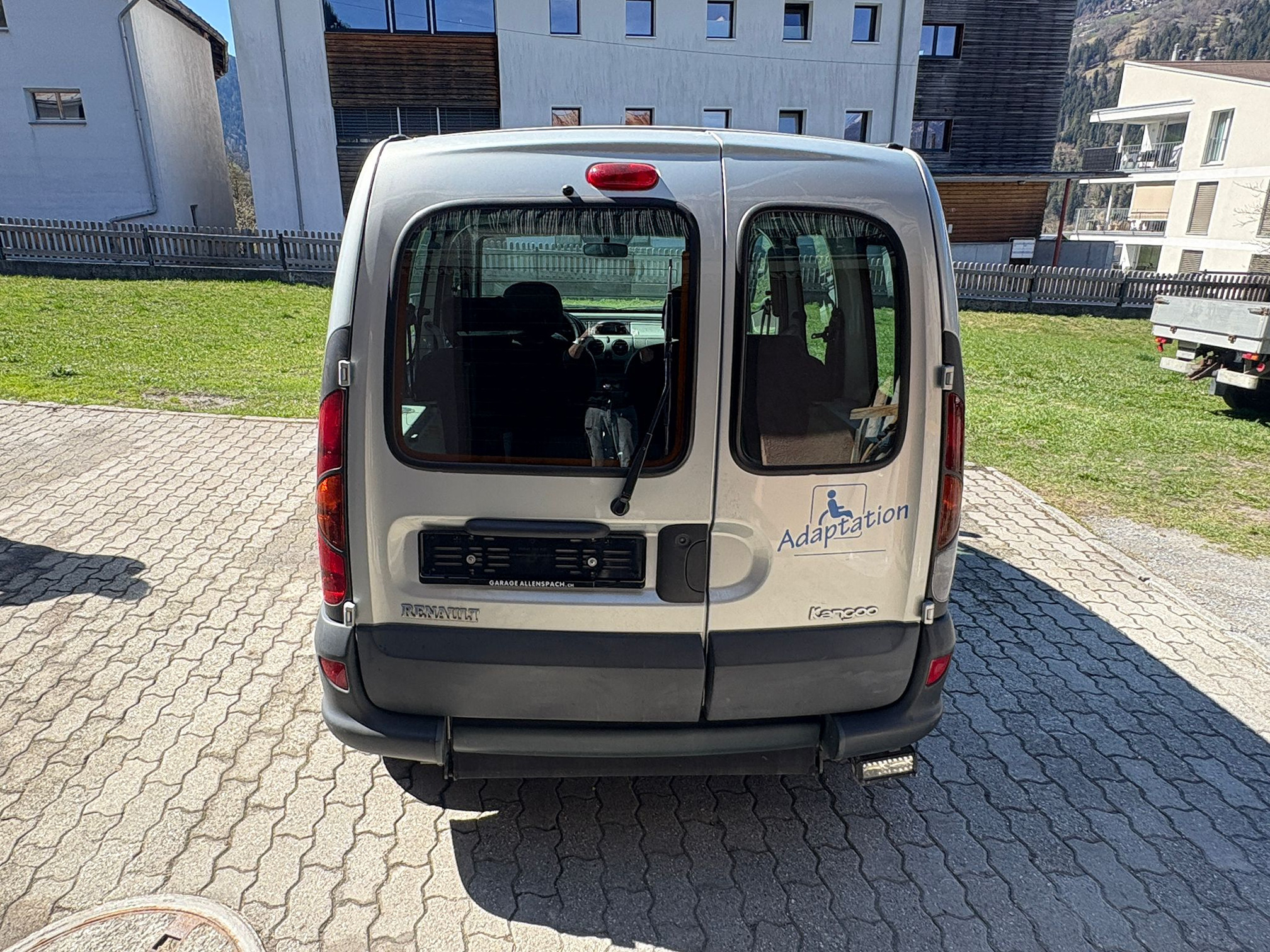 RENAULT KANGOO 1.9D — zdjęcie 8