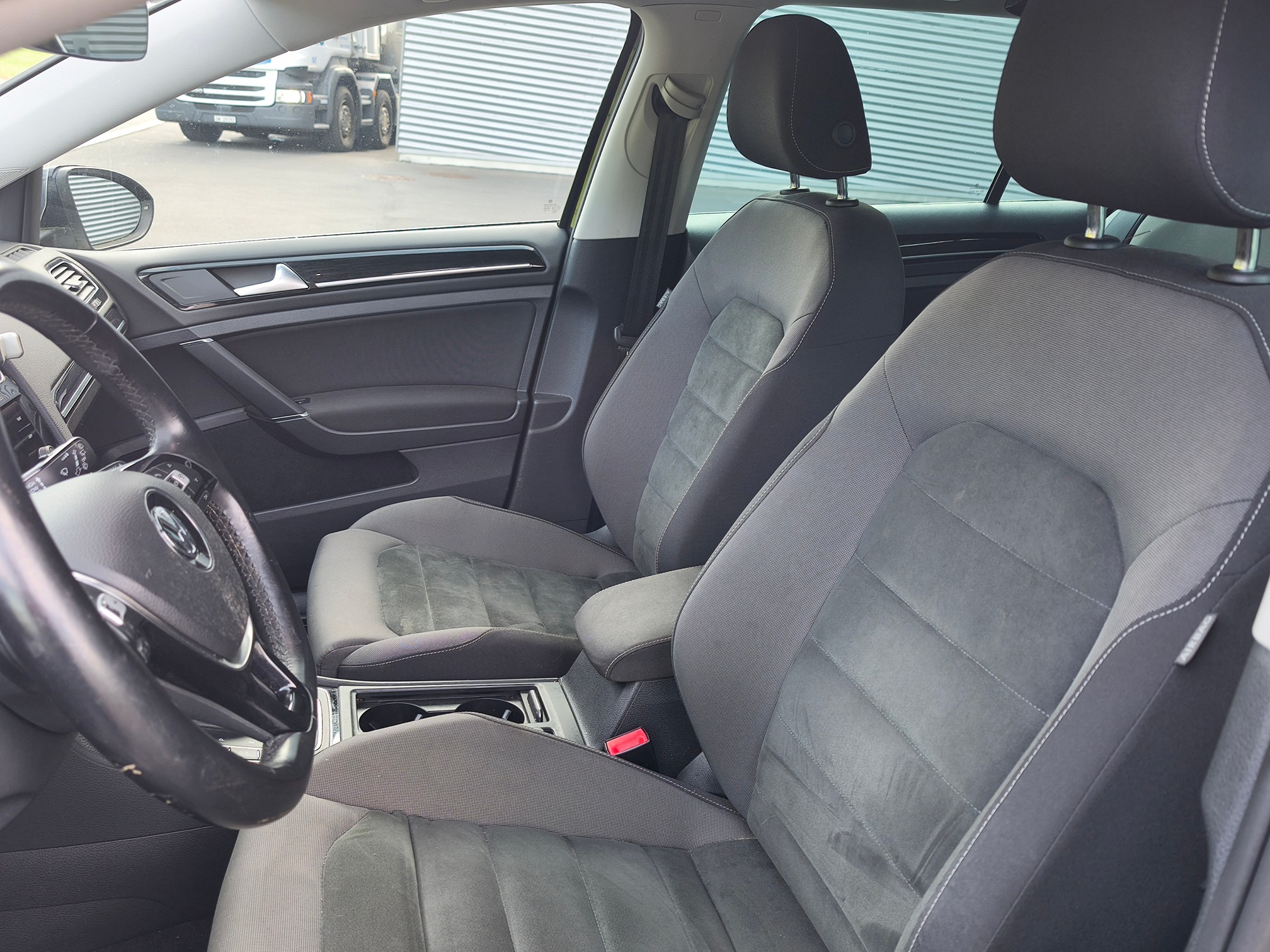 VW Golf Var. 1.5 TSI — zdjęcie 10