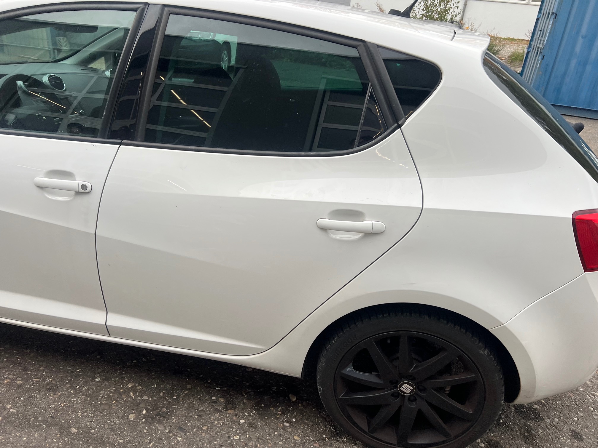 SEAT Ibiza 1.4 — zdjęcie 10