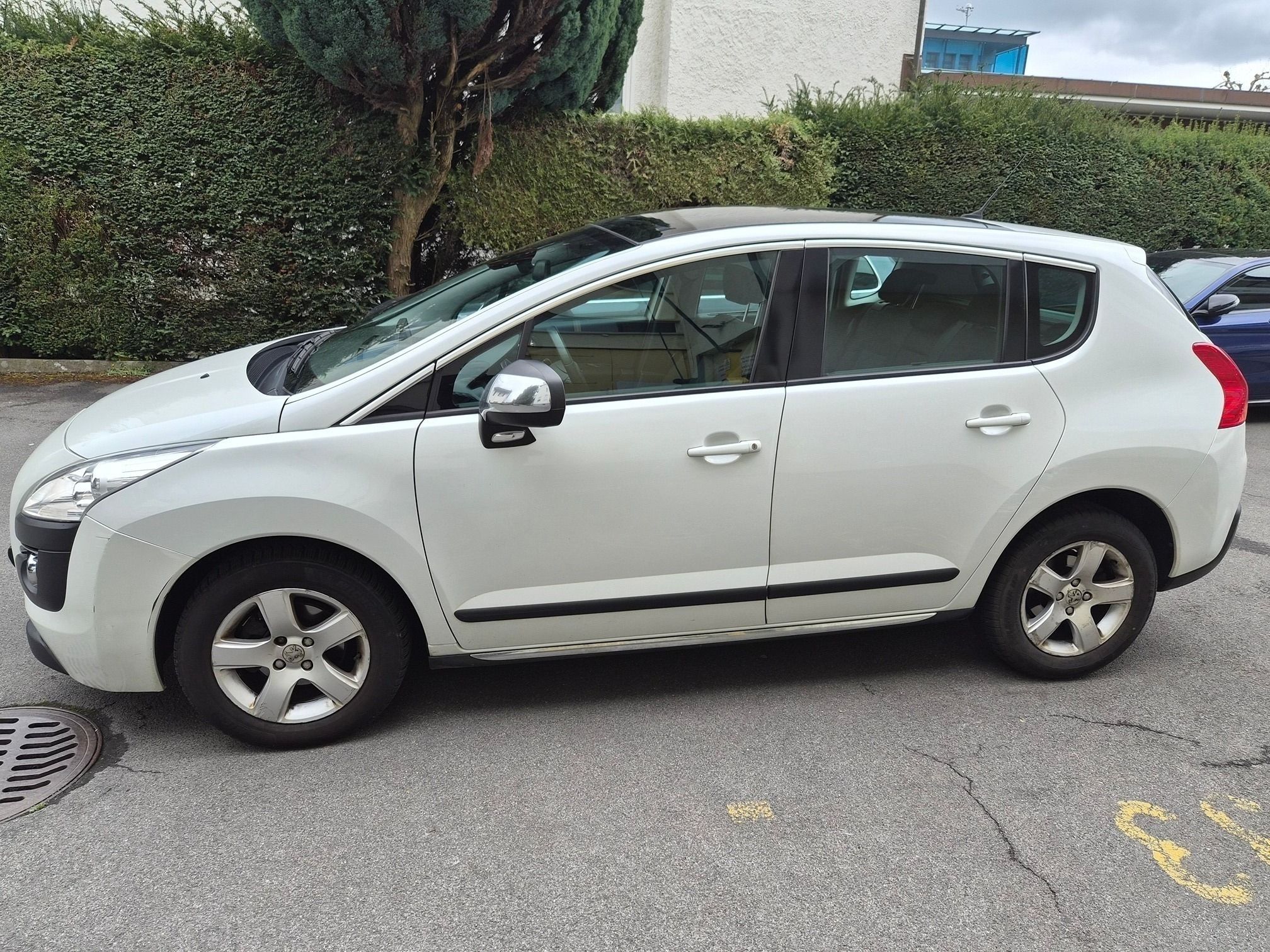 PEUGEOT 3008 — zdjęcie 3