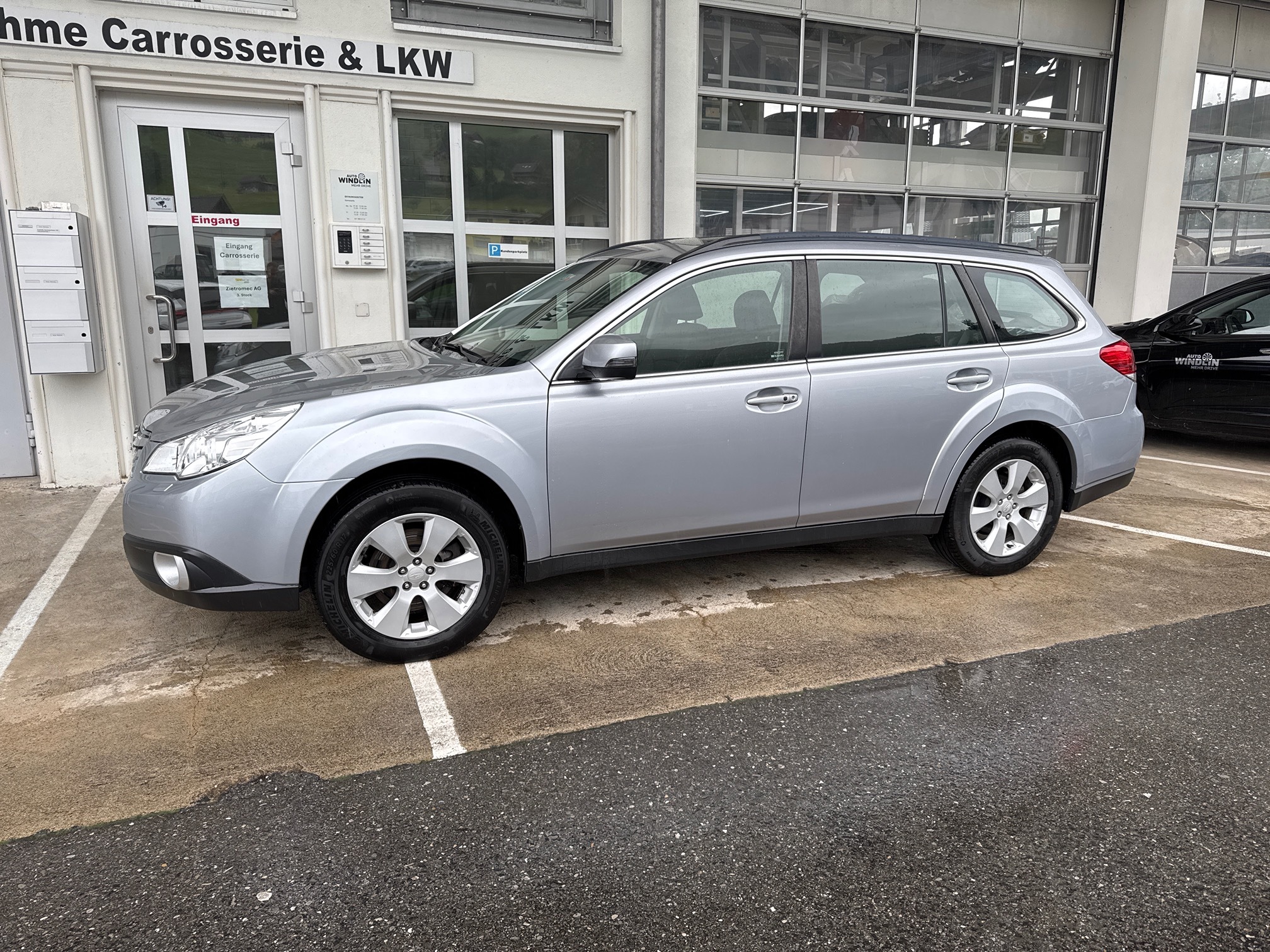 SUBARU Outback 3.6R AWD — zdjęcie 2